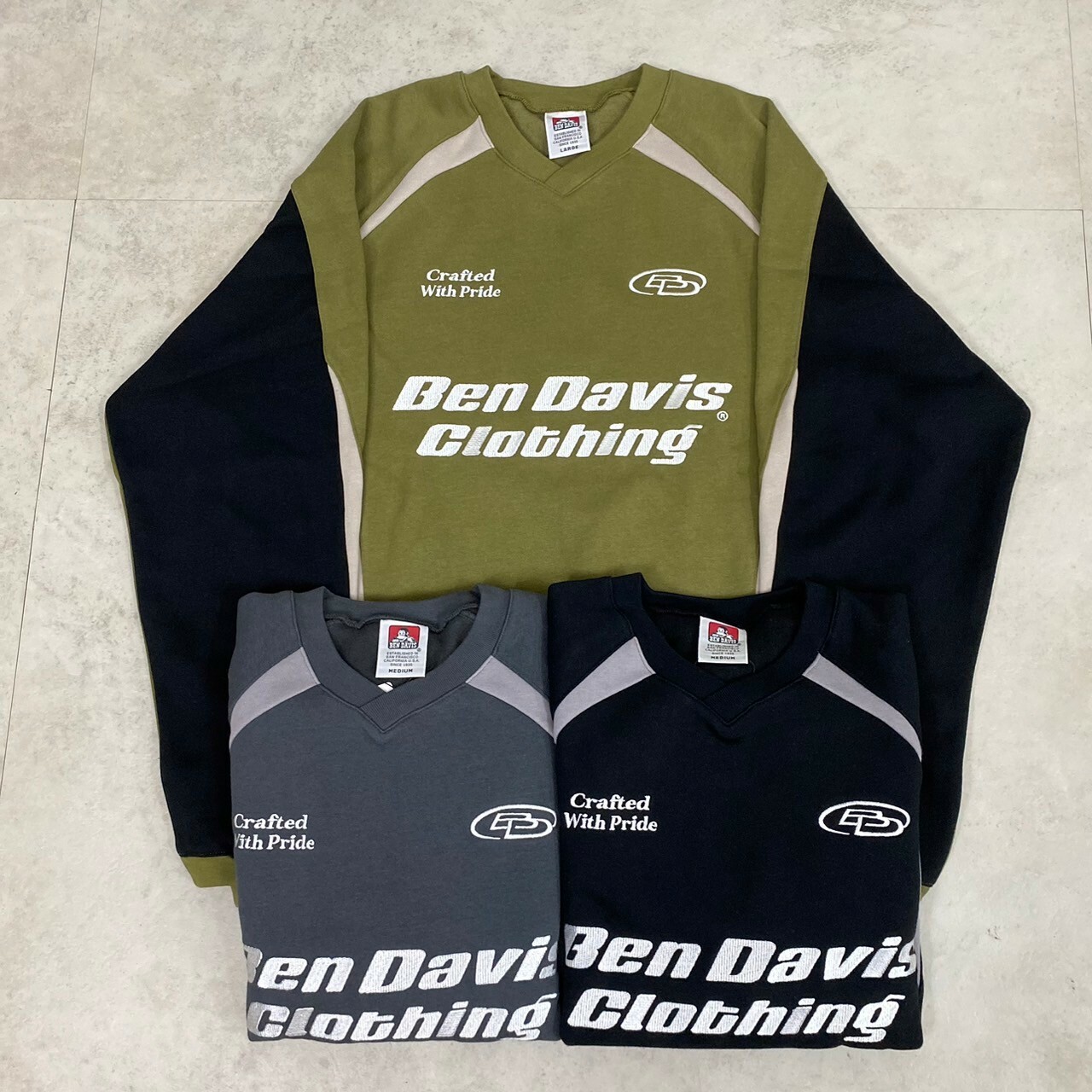 Ben davis runners sweatshirt 刺繡拼接賽車Long V領大學Tee I-24780056