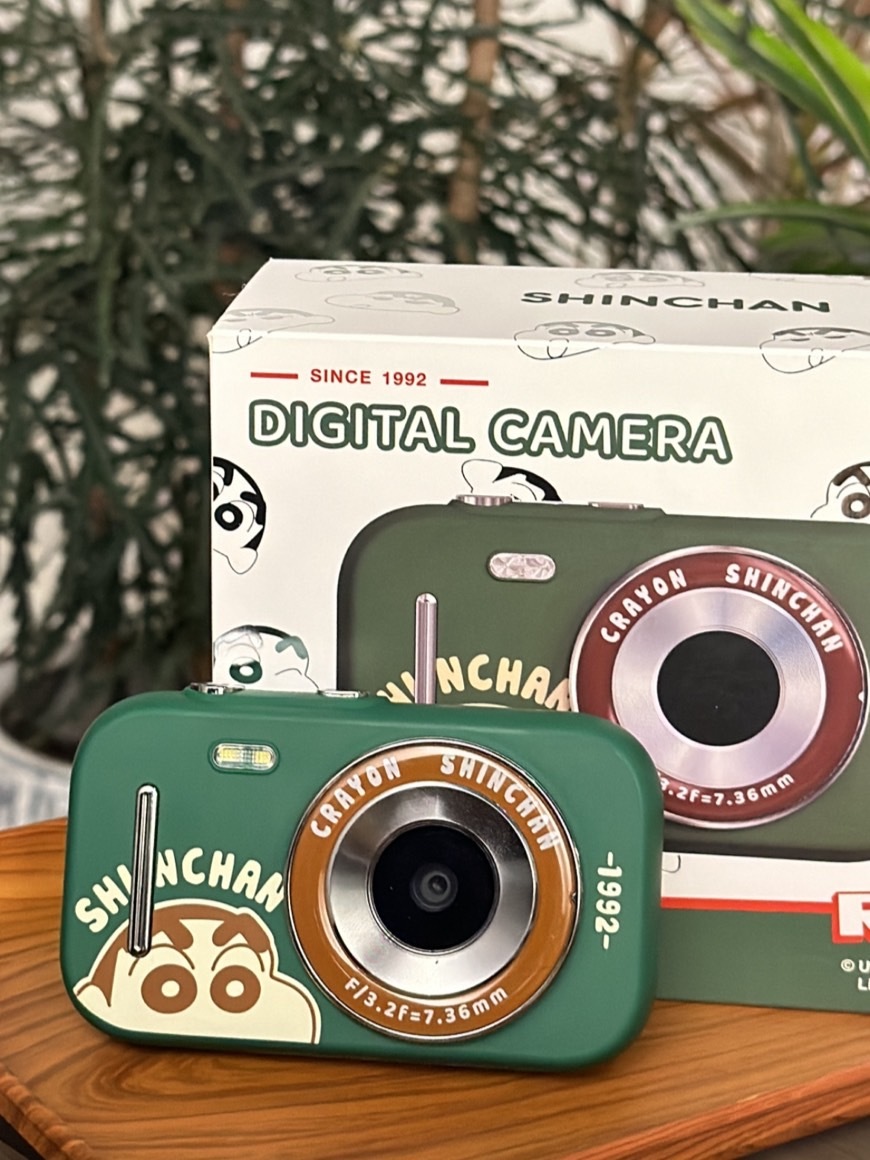 KTQ STORE ‧ 蠟筆小新復古CCD 4800像素 多功能可錄影