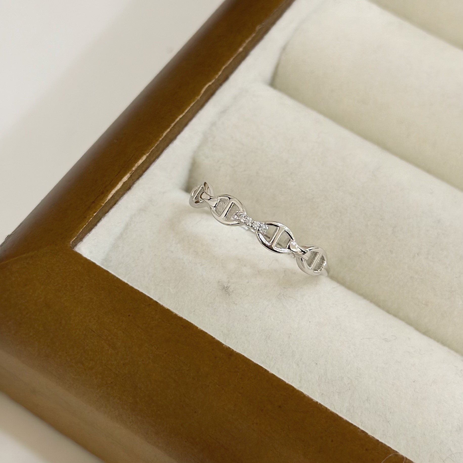 H67【輕奢】滿圈排鑽豬鼻純銀調整戒