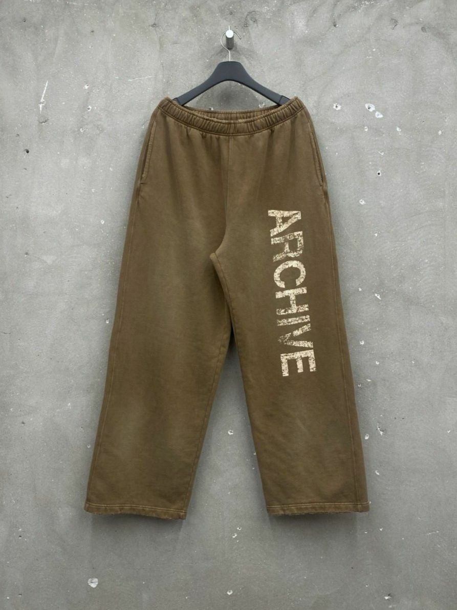 洗水英文字鬆身運動褲(薄抓毛底) ARCHIVE-286P