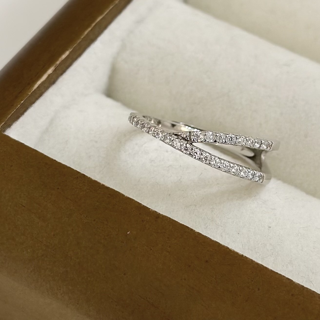 H73【輕奢】排鑽交叉純銀調整戒