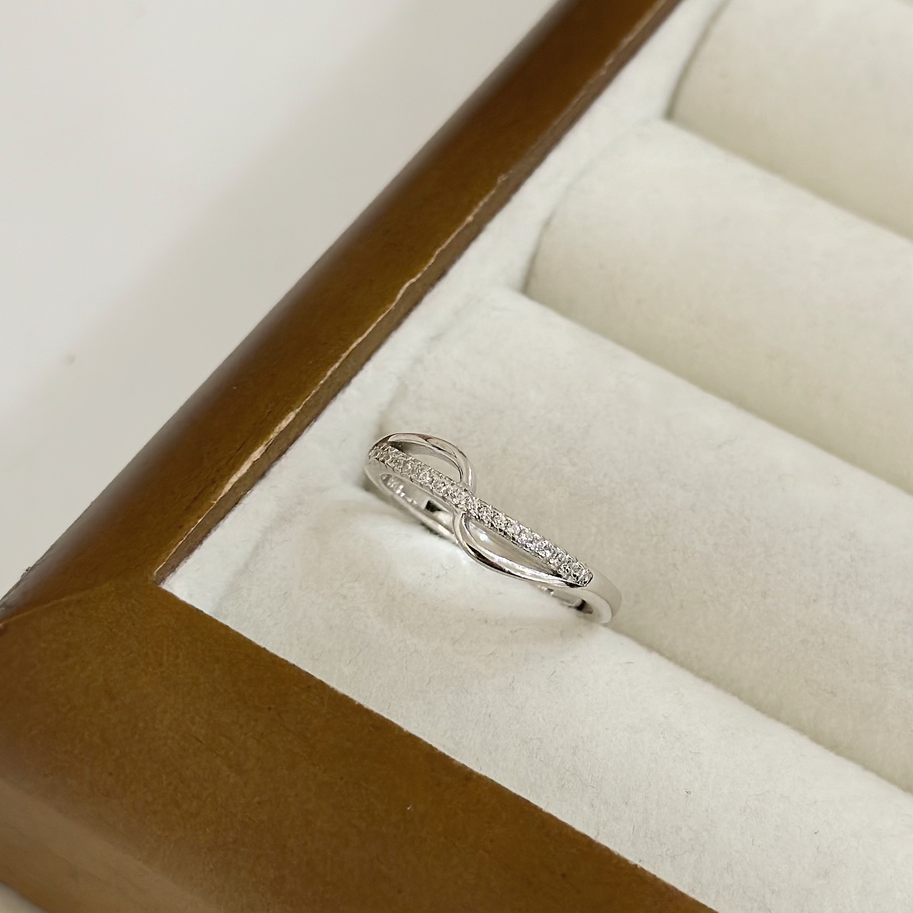 H61【輕奢】排鑽波浪純銀調整戒