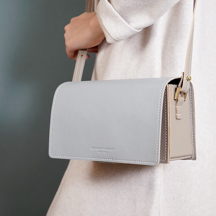 Boxy Bag 【 Concrete X Beige 】Eco-Friendly 69%  Apple Leather Bag