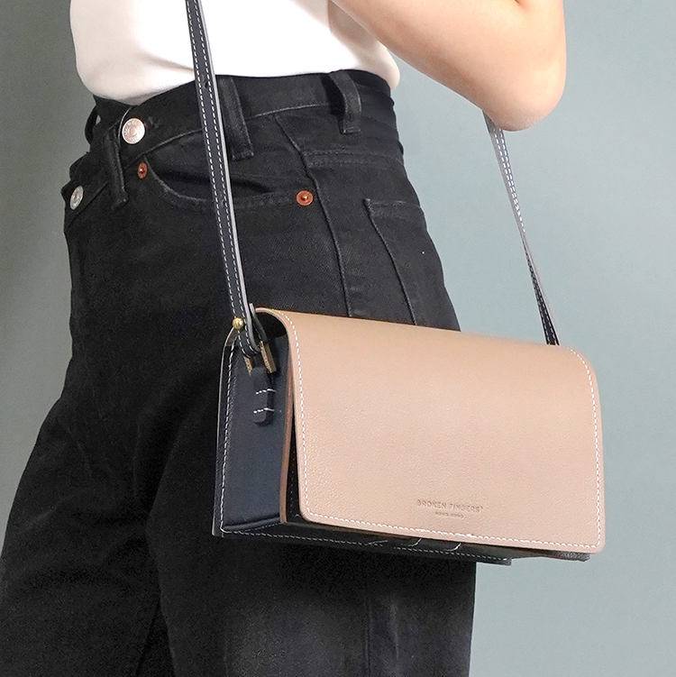 Boxy Bag 【 Taupe X Underwater 】Eco-Friendly 69%  Apple Leather Bag