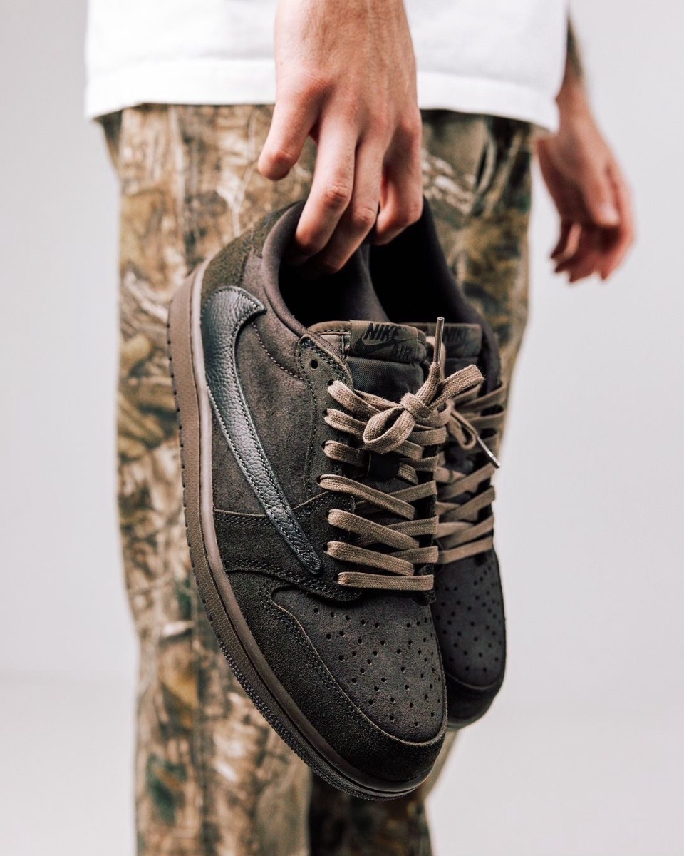 Travis Scott x Air Jordan 1 Low OG | Velvet Brown