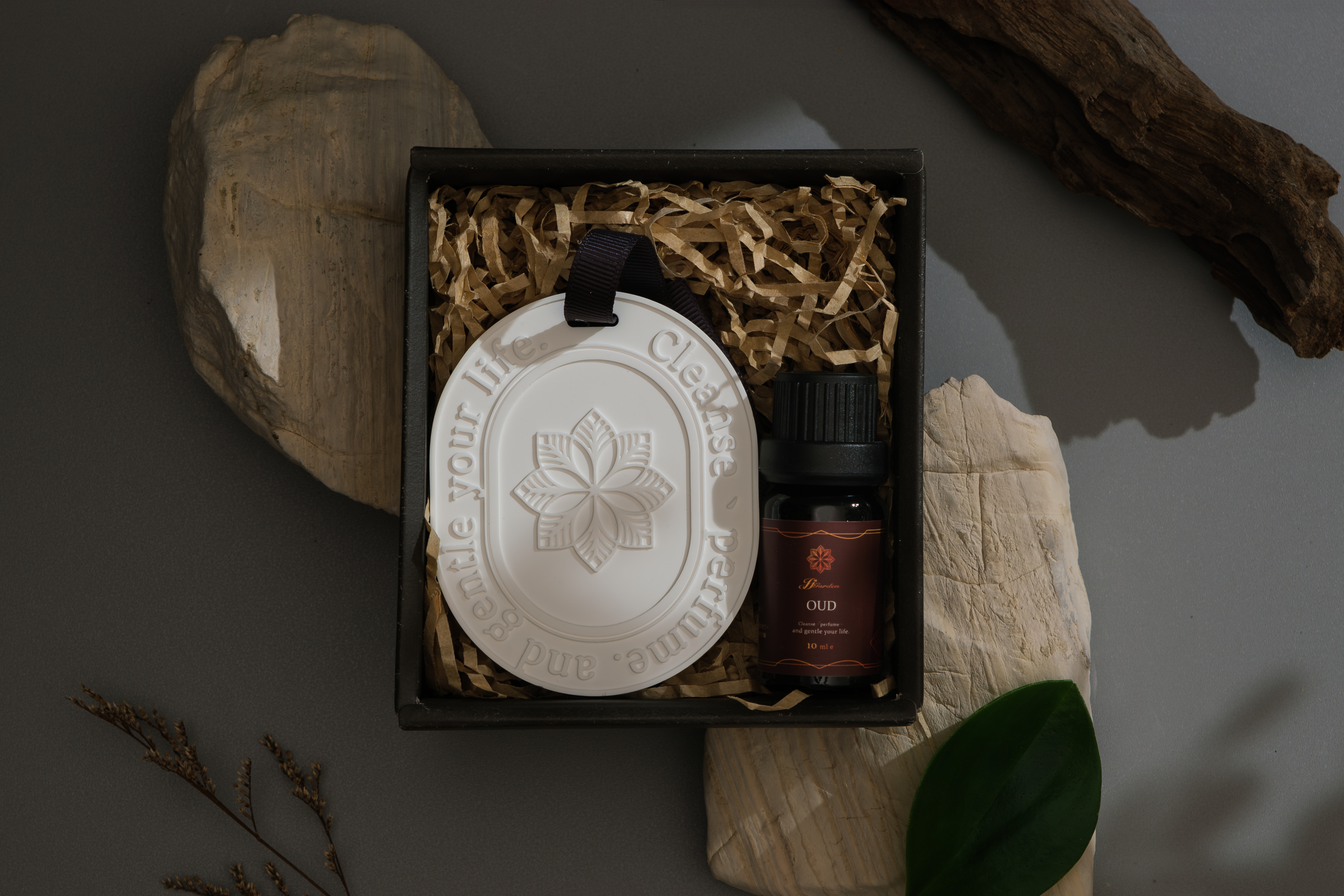 品牌擴香石(必選)+任選一組精油9折優惠(精油價格不同，組合價格不同)