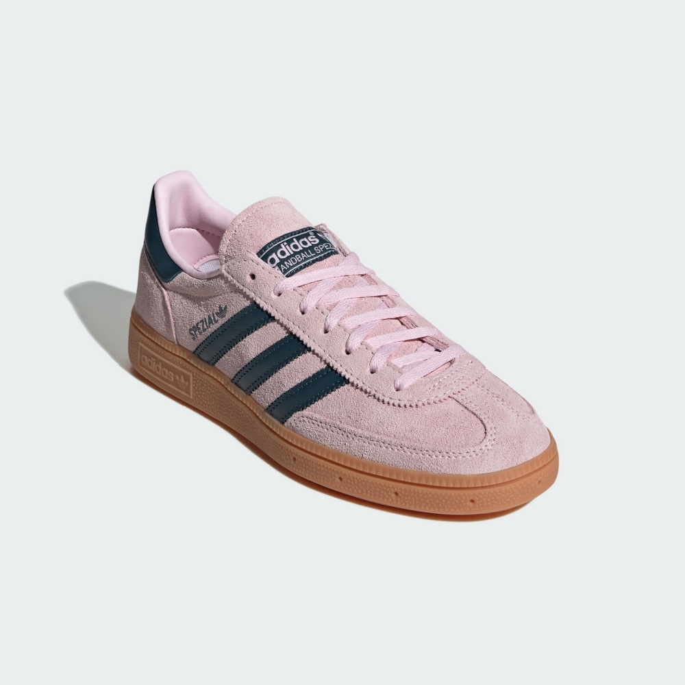 女鞋 ADIDAS HANDBALL SPEZIAL W 粉紅 麂皮 復古 焦糖底 德訓鞋 休閒鞋【IF6561】