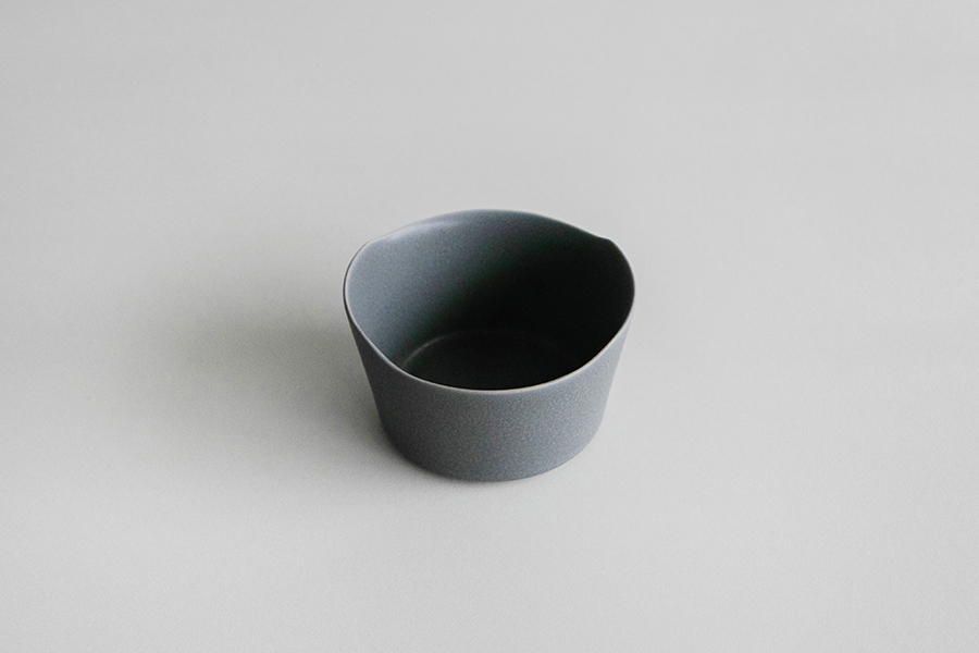 yumiko iihoshi porcelain - 一日碗(M) 雨天灰