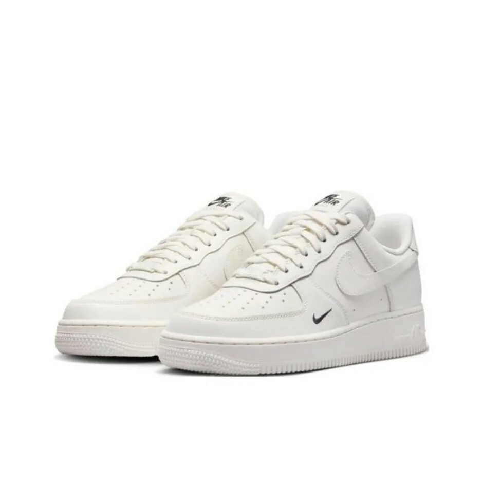 W Nike Air Force 1 ’07 ESS 奶油白 小黑勾HF1058-133