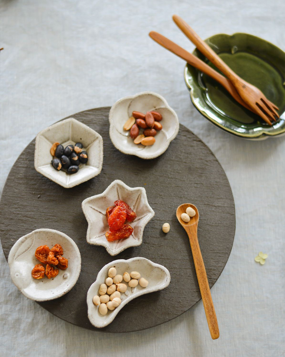 Teokoshi mamezara 手製醬油豆皿 松｜studio m'