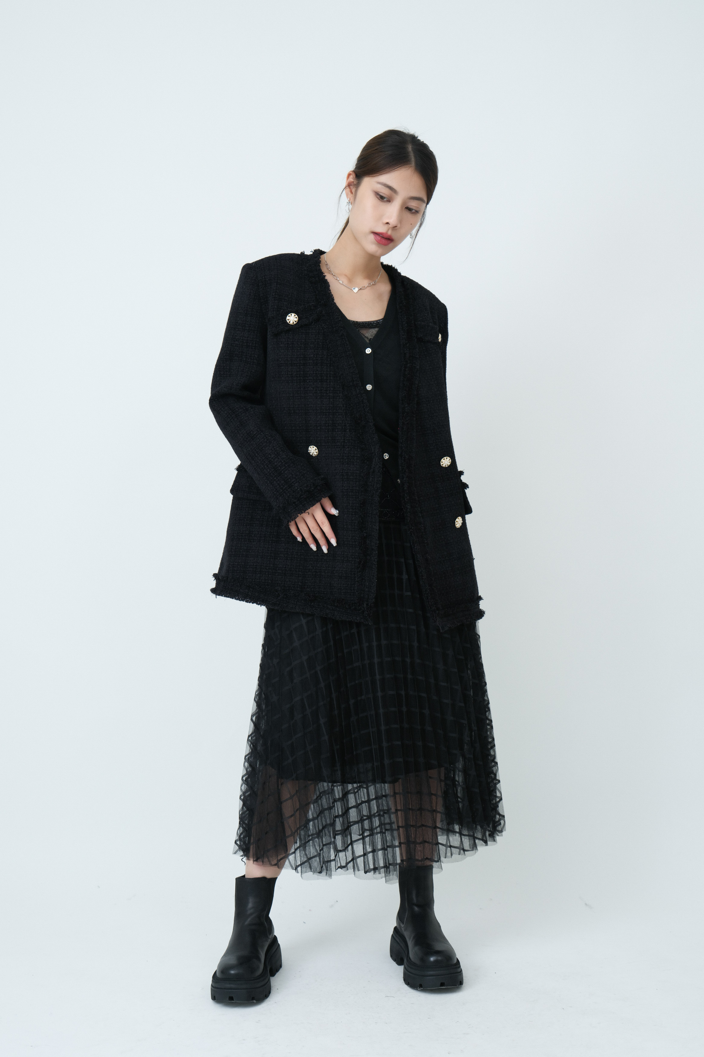 FW24_0247（外套＋針織外套＋上衣+半截裙）