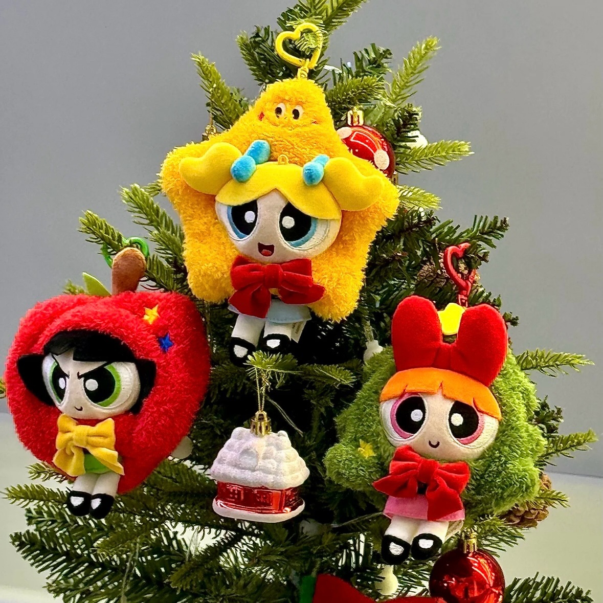 HUGKIS 飛天小女警 聖誕系列 吊飾 娃娃 可拆卸