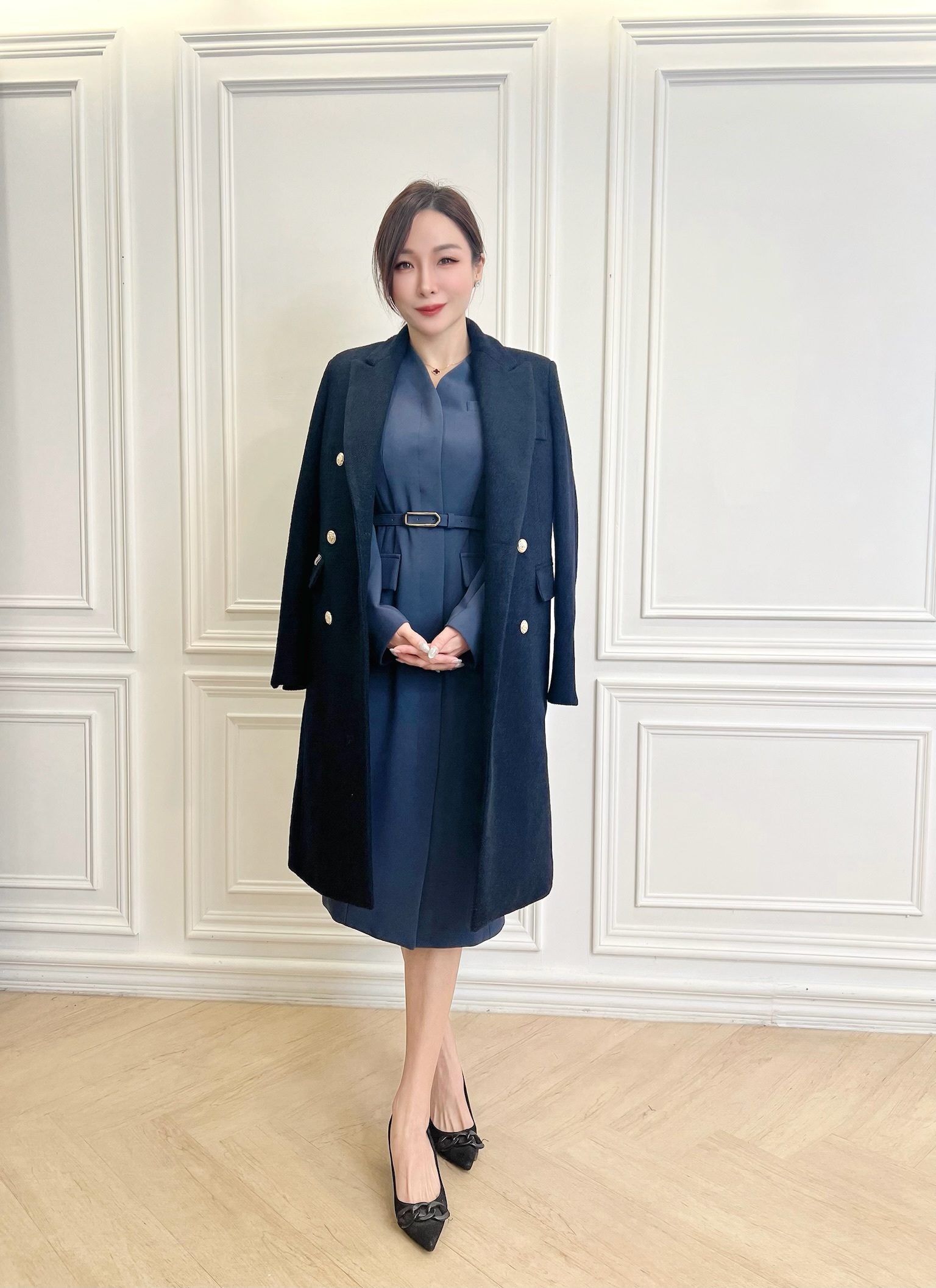 V領腰帶合身洋裝