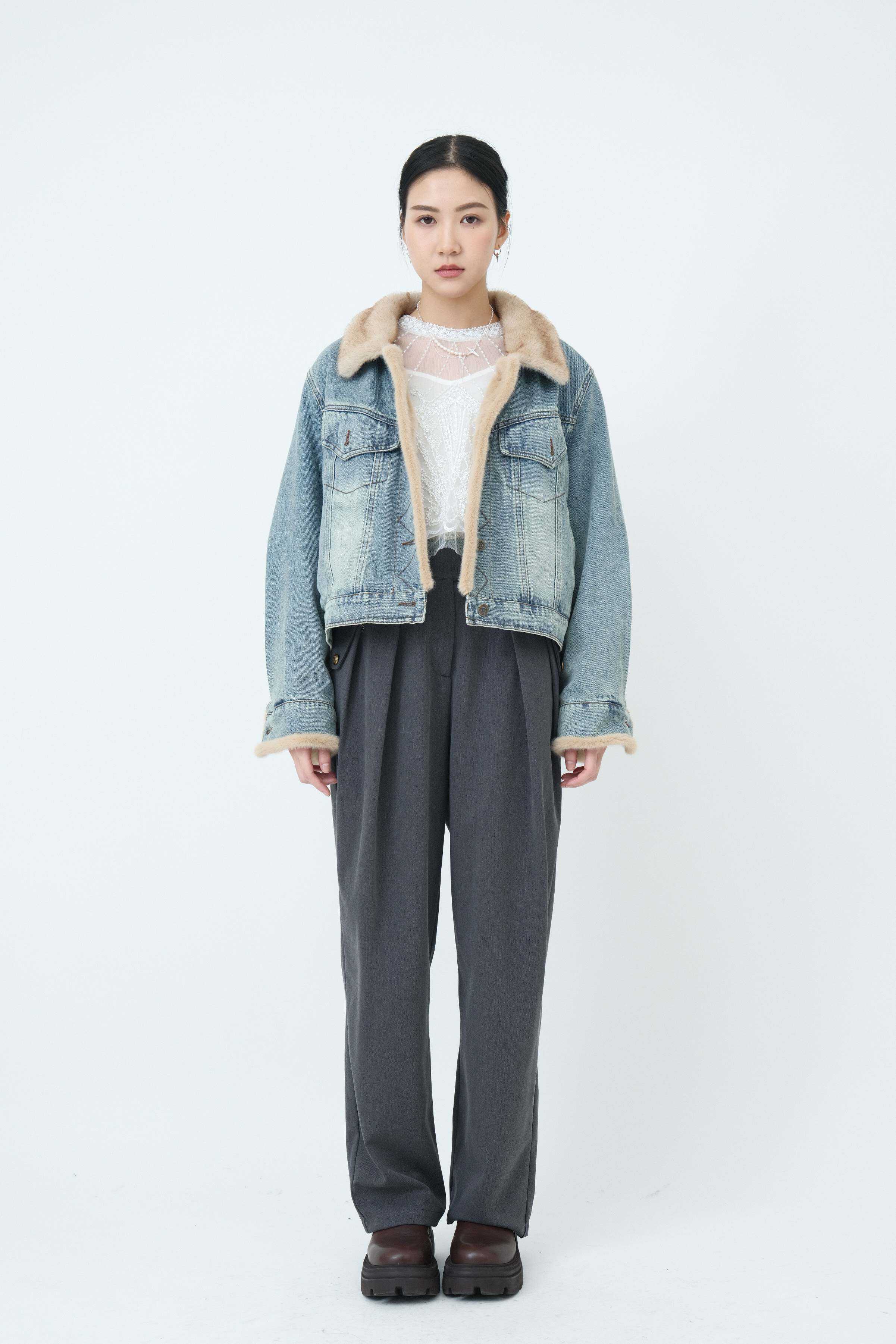 FW24_0258（外套＋上衣+牛仔褲）