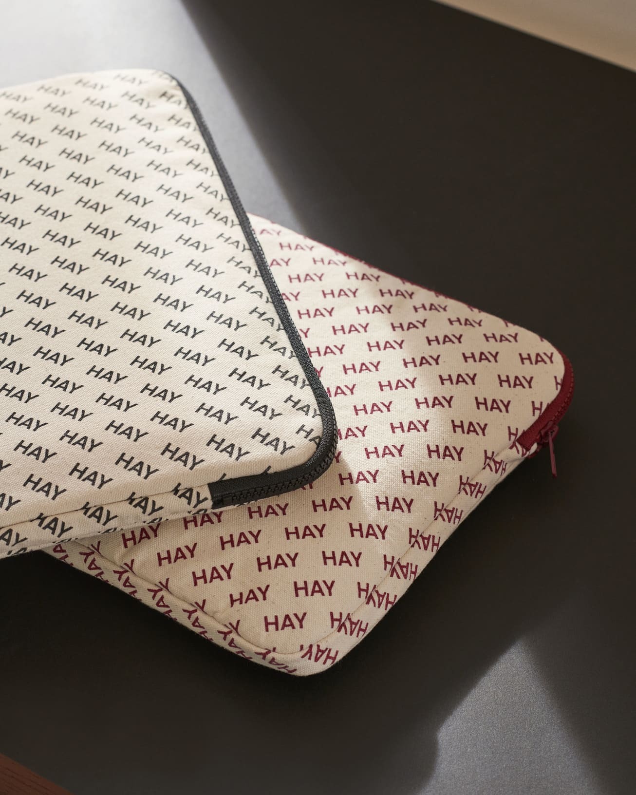 HAY Logo Laptop Cover / 電腦包