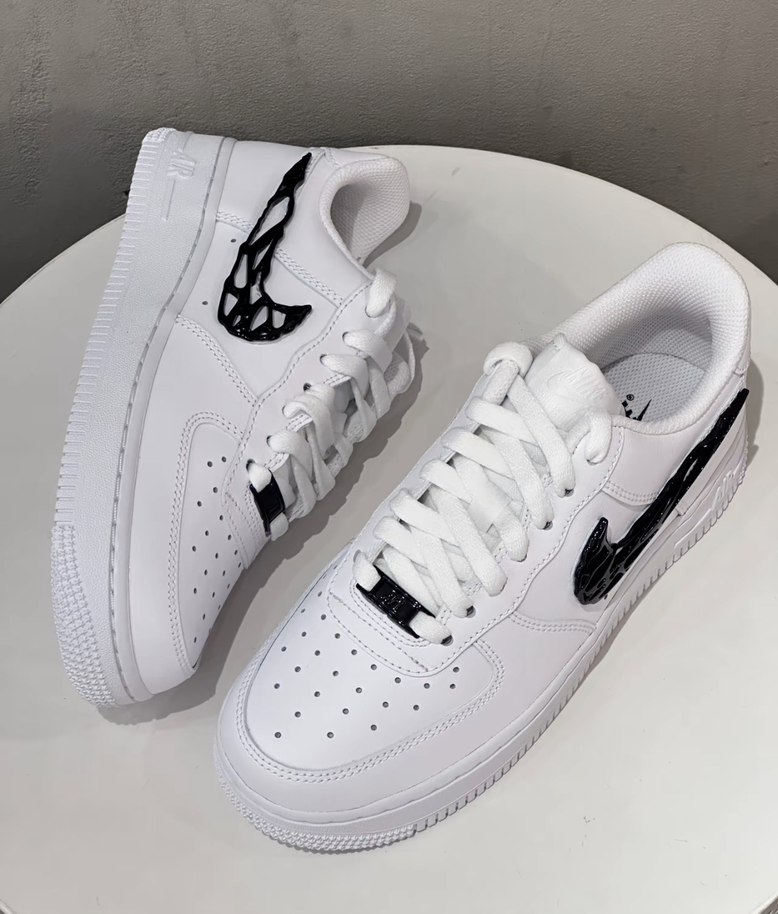 【APAIR】預購 Nike Air Force 1 Low "Liquid metal Swoosh" 白F 金屬 溶解 液態銀 猛毒 女款 IF1686-101