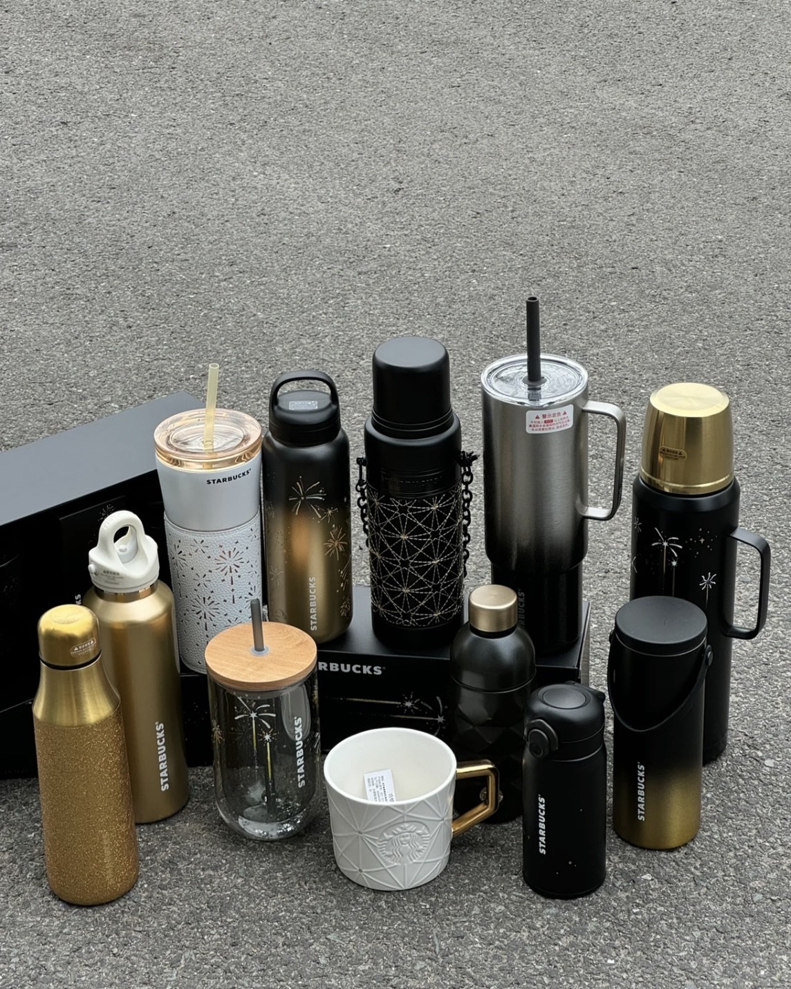 Starbucks 星巴克 冬日煙火系列 吸管杯 保溫杯 馬克杯 黑金配色 共10款