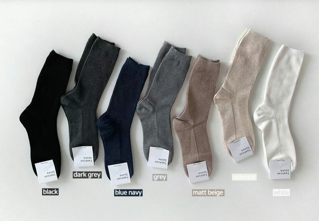 CT3323 熱銷細坑條堆堆中筒純色棉襪 (任選2對 $38)