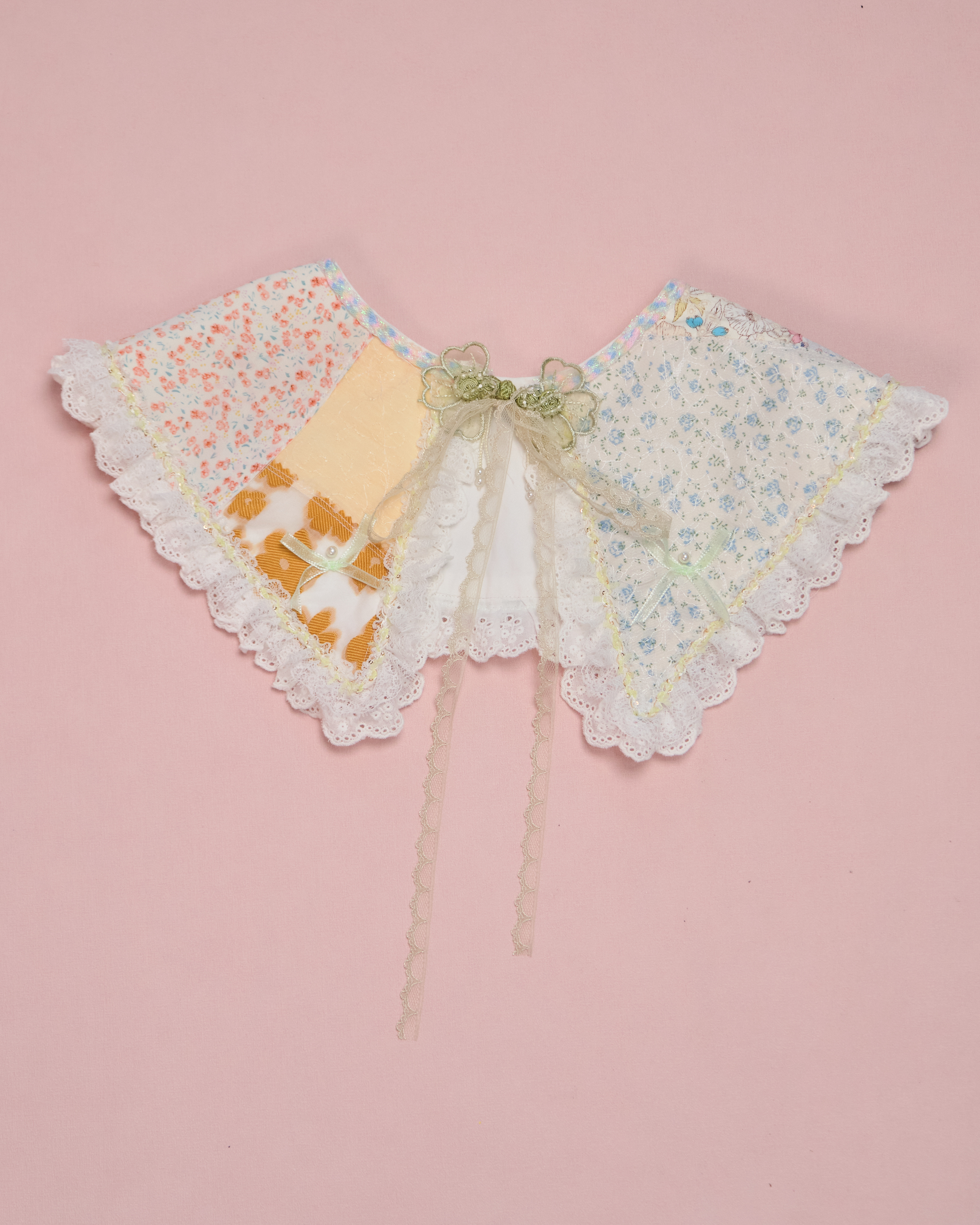 11607 Patchwork Laced Collar