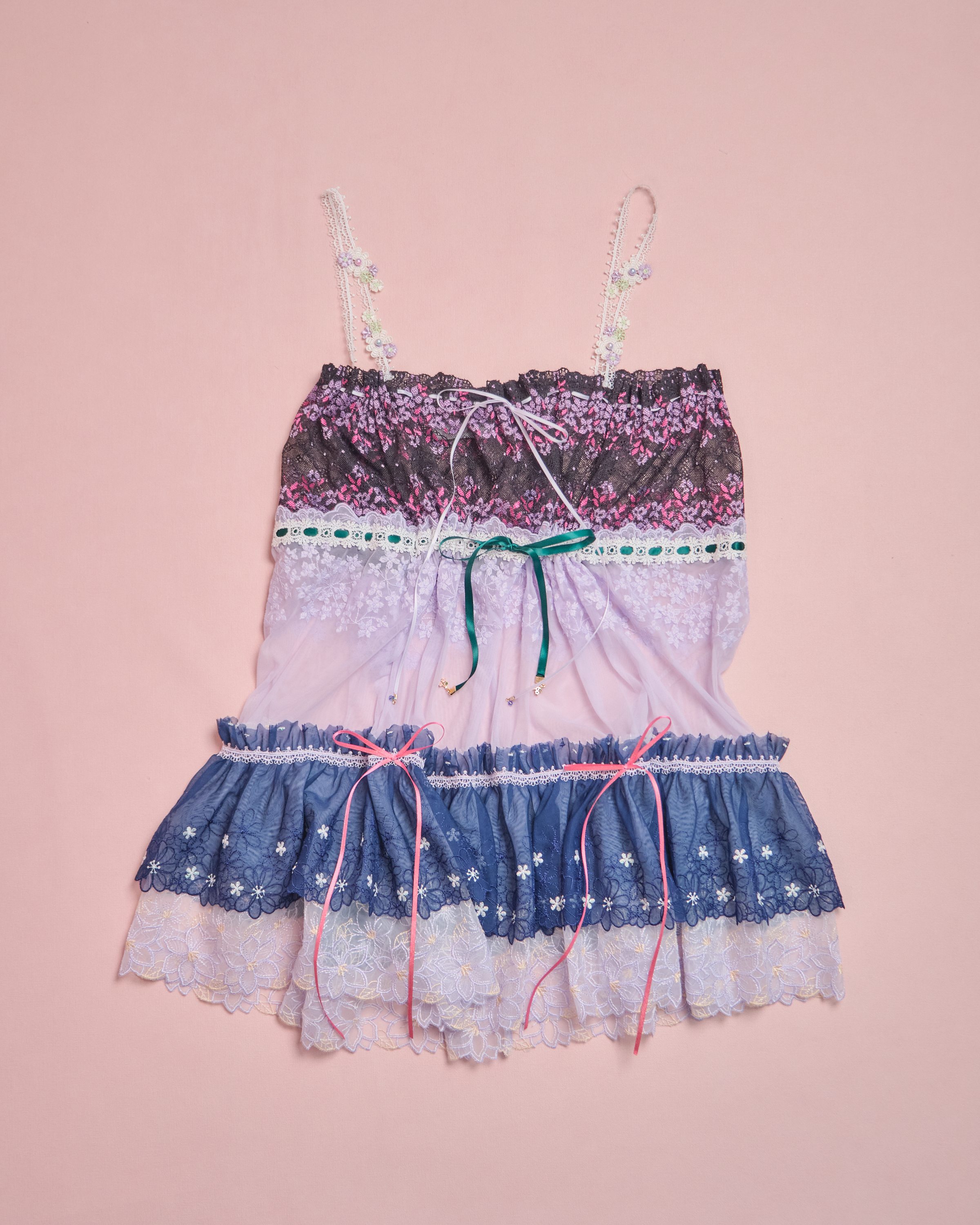 11640 Suitable For All Seasons Classic Laced Top