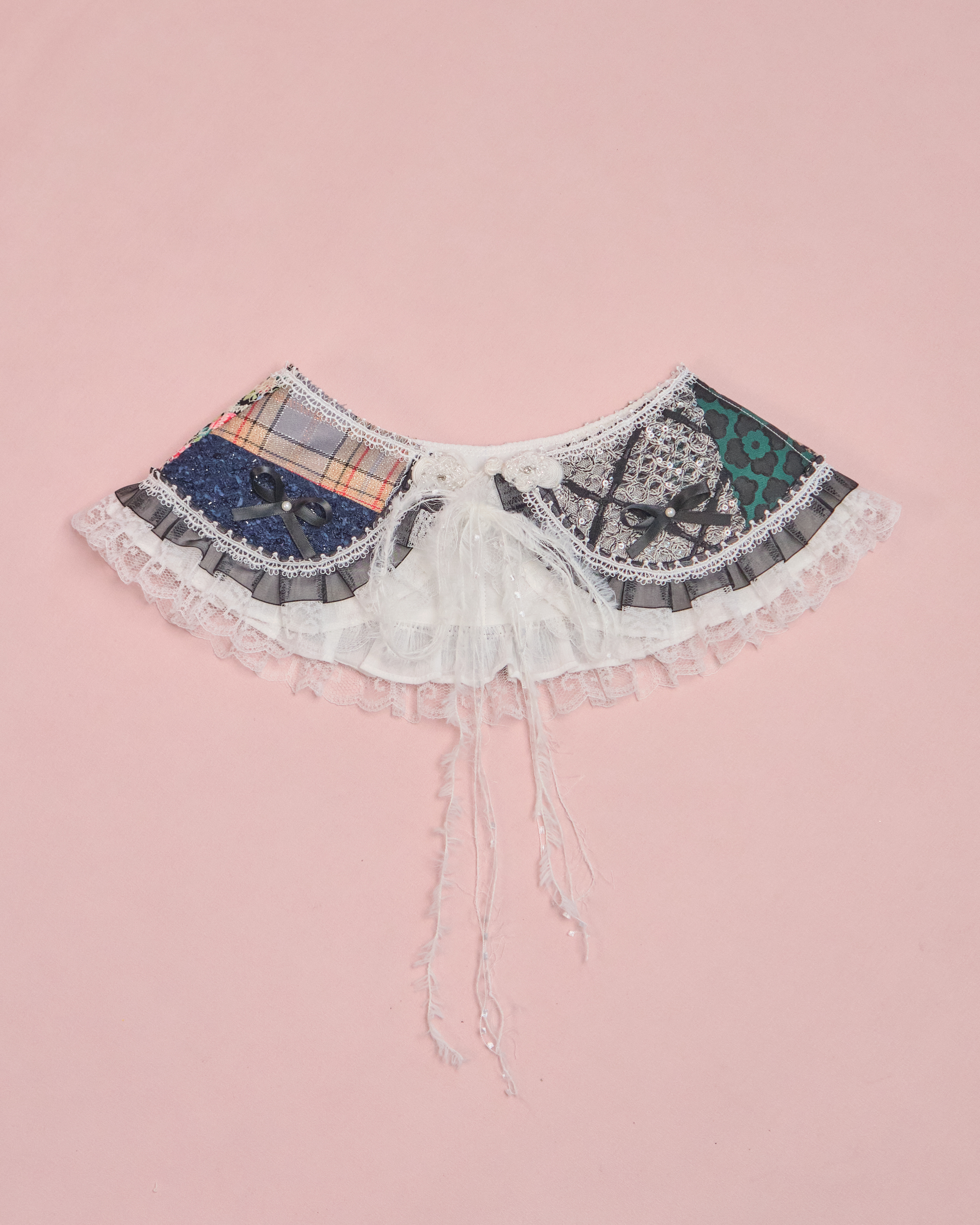 11605 Patchwork Laced Collar