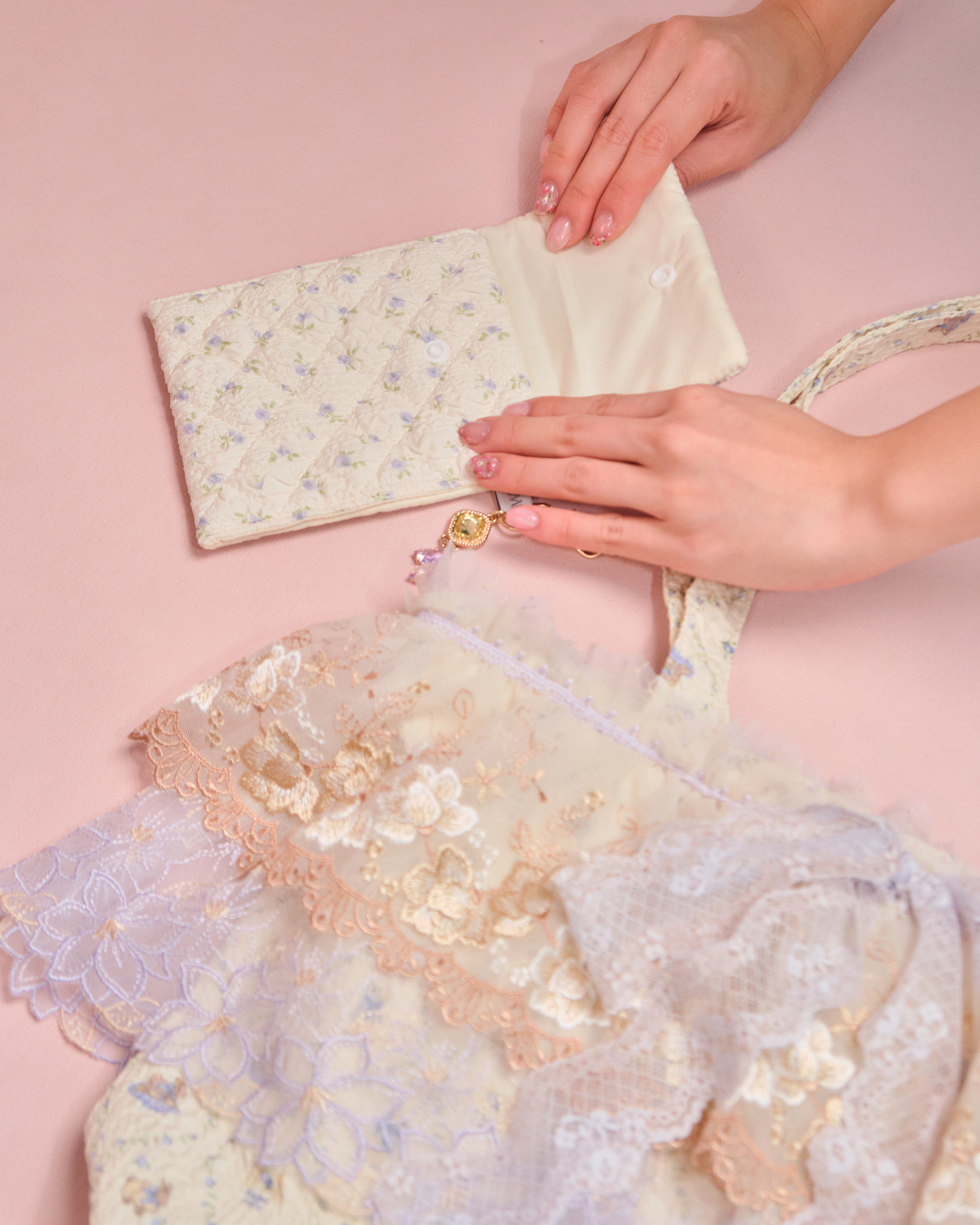 11610 Pastoral Style Laced Tote Bag with Detachable Mini Bag Set