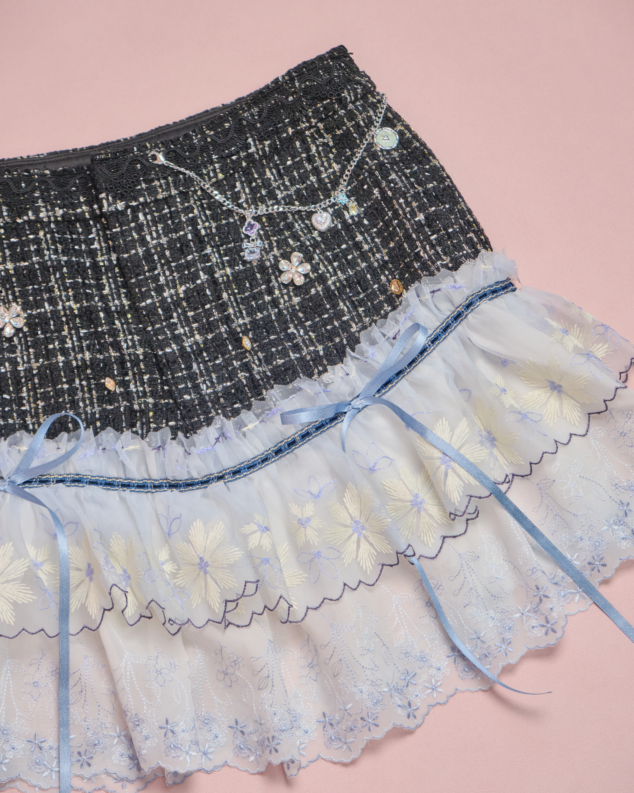 11617 滿開釘花蕾絲短裙