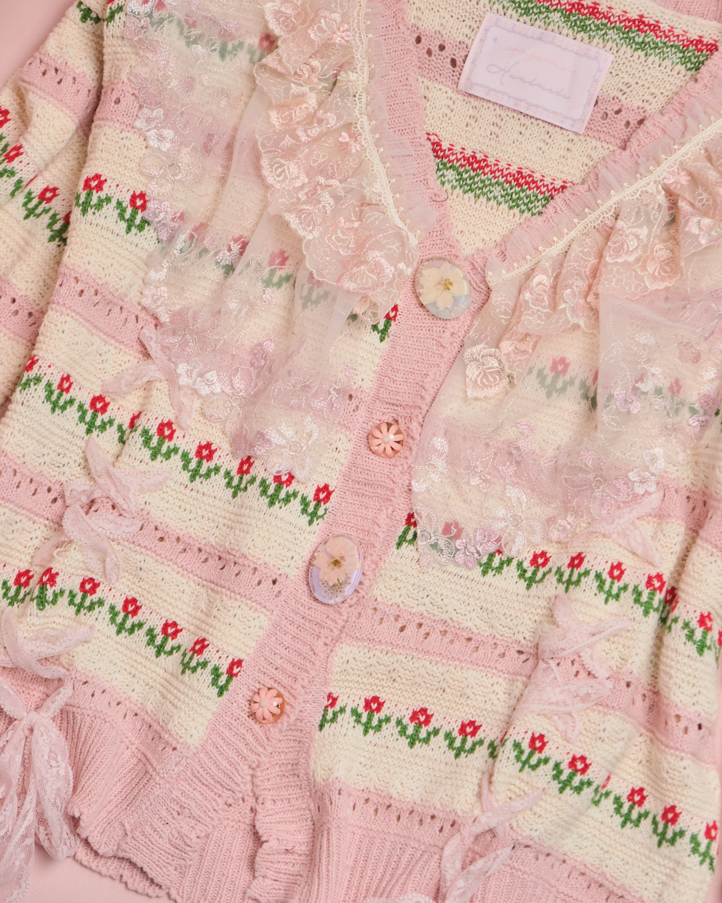 11615 Resin Flower Button Laced Sweater