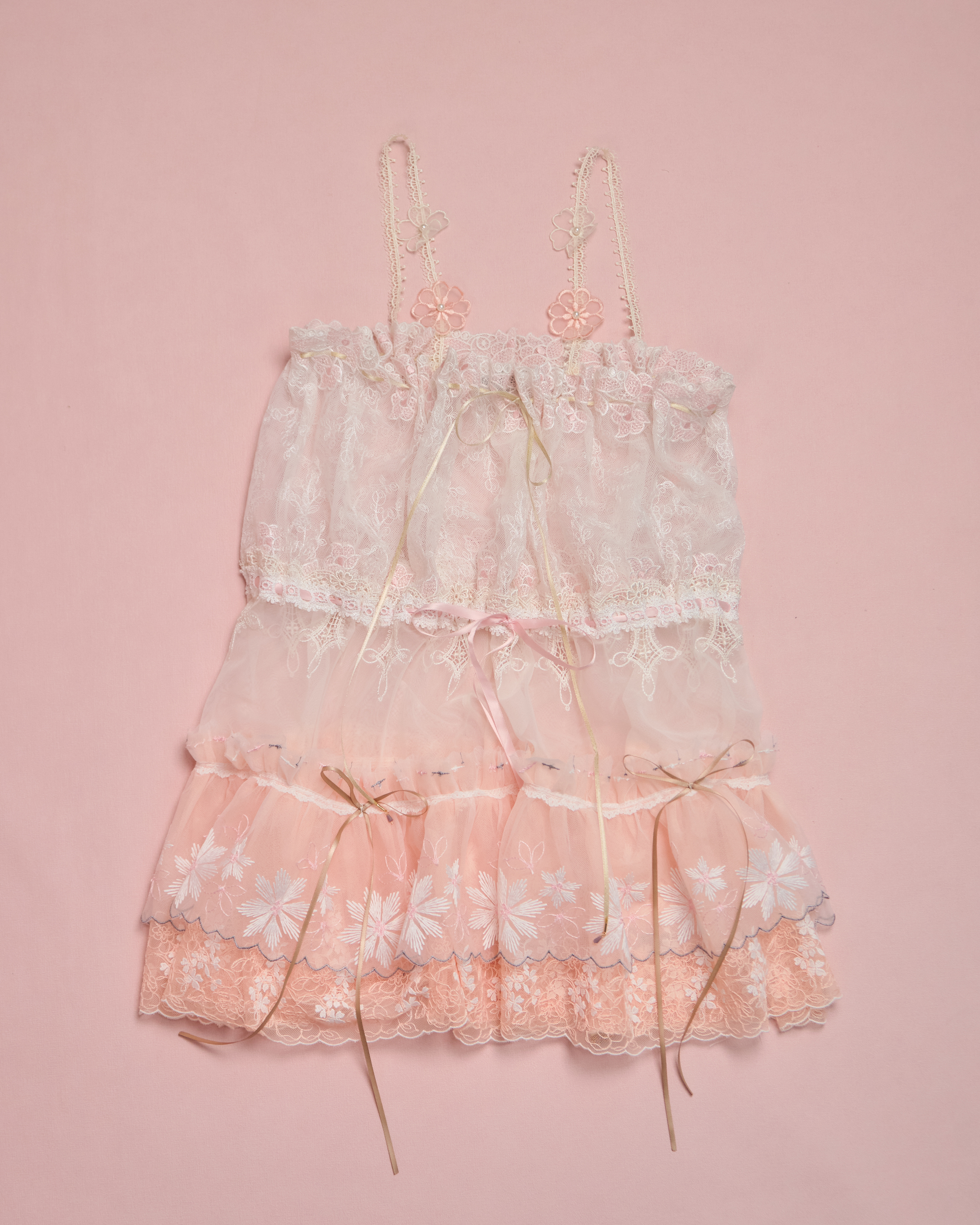 11643 Suitable For All Seasons Classic Laced Top