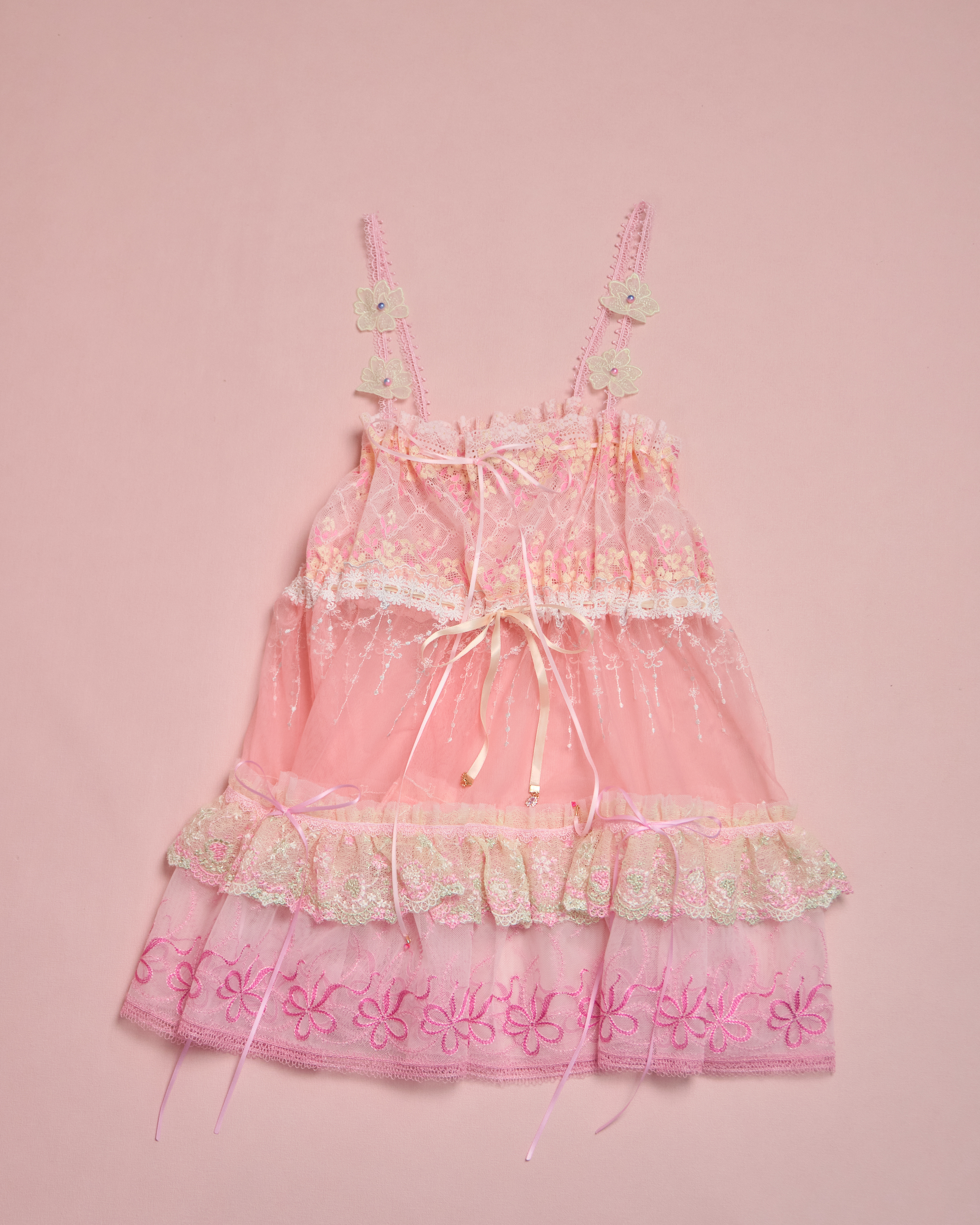 11644 Suitable For All Seasons Classic Laced Top