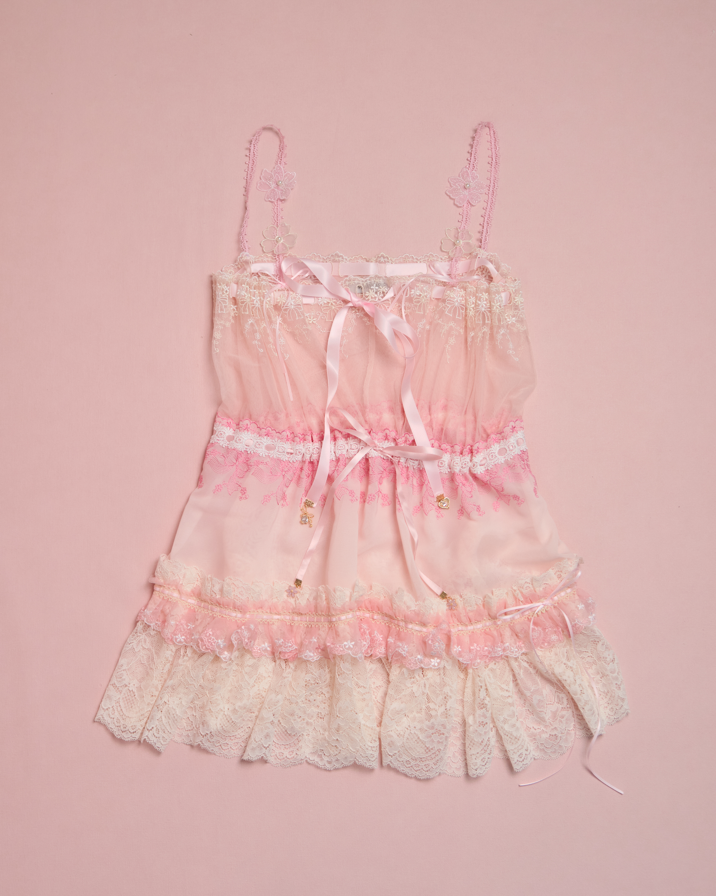 11647 Suitable For All Seasons Classic Laced Top