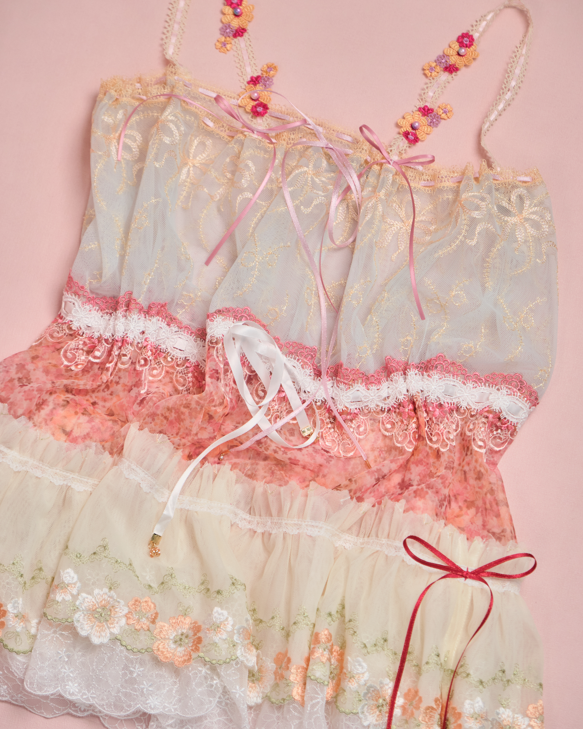 11648 Suitable For All Seasons Classic Laced Top