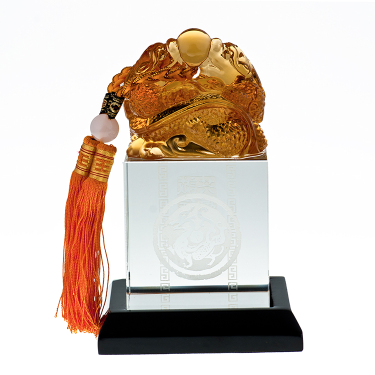 鹿港窯琉璃獎座獎牌｜誠信合作雙贏象徵 精緻設計展現信念