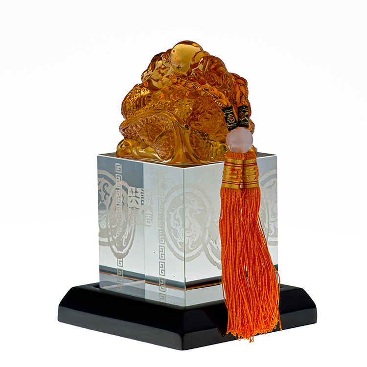 鹿港窯琉璃獎座獎牌｜誠信合作雙贏象徵 精緻設計展現信念