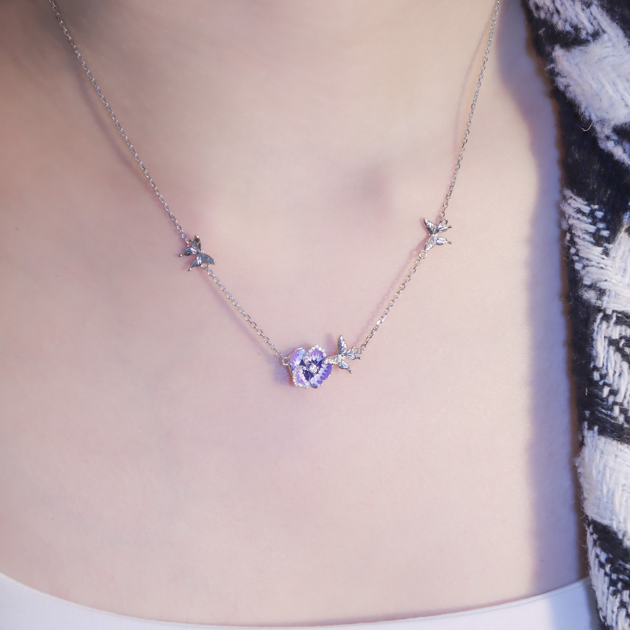 | 925純銀・白金 | 漫紫鳶花團項鍊 | NE1277 |