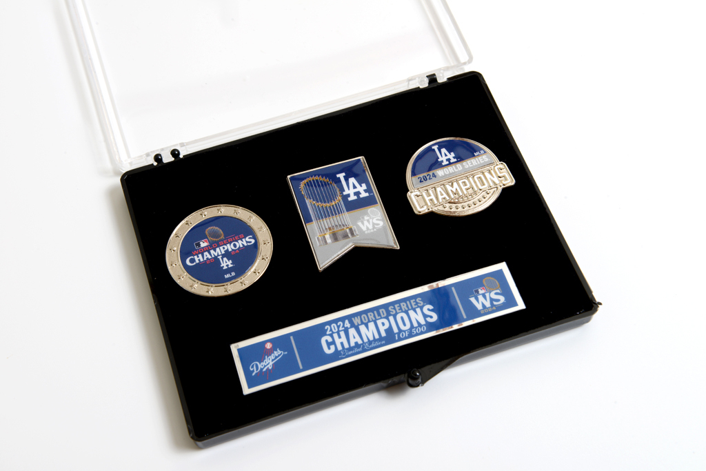 WinCraft 洛杉磯道奇隊 2024 世界大賽冠軍 紀念 別針 三枚組