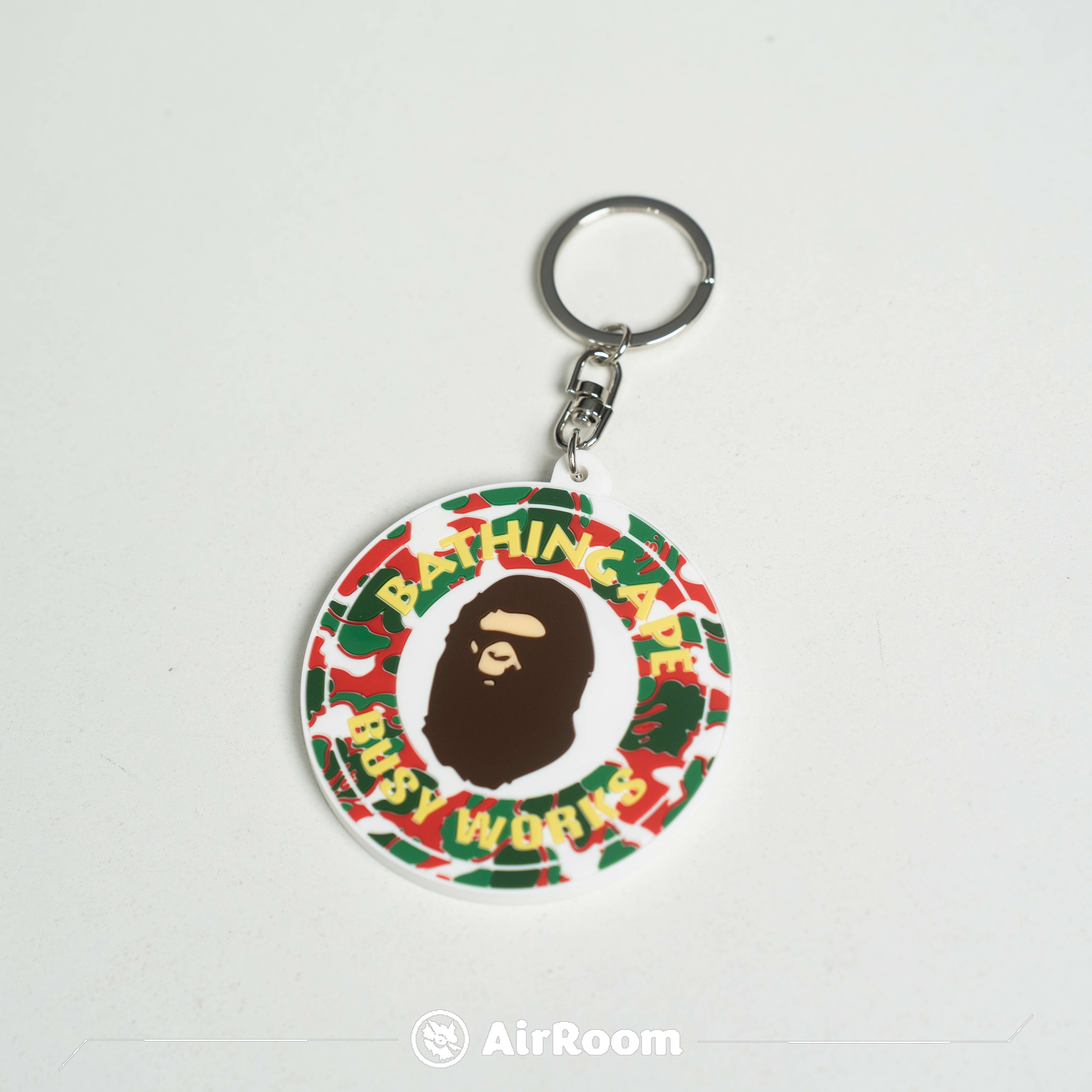 A BATHING APE BAPE 猿人 Logo 紅綠迷彩 圓形 鑰匙圈 現貨
