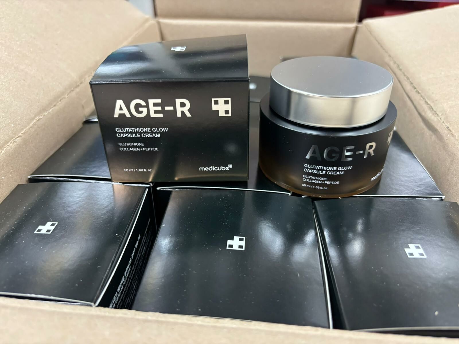 AGE-R 穀胱甘肽亮白膠囊面霜