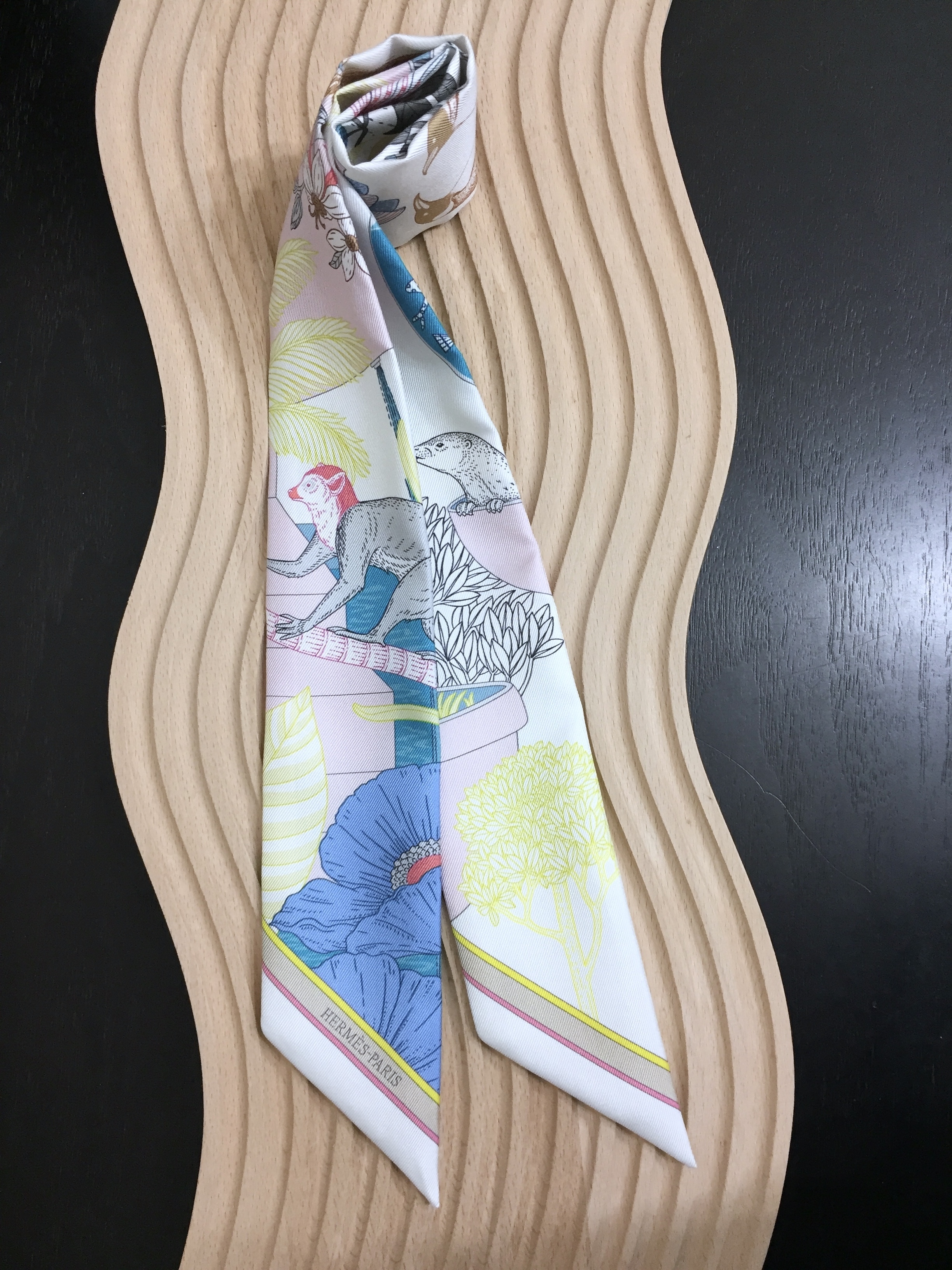 Hermes Twilly 絲巾