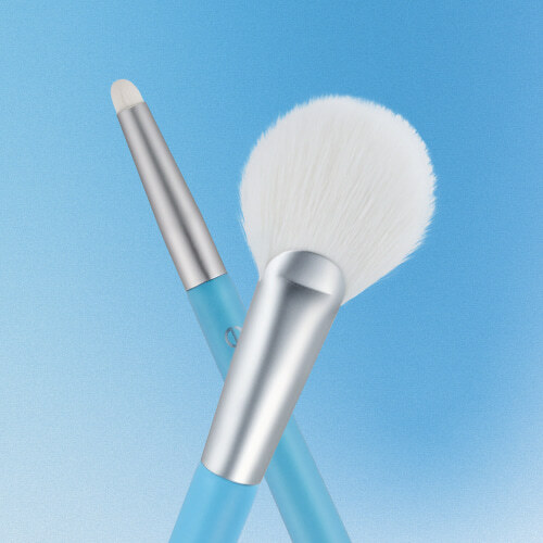 [ fwee ] Featherlike Dual Highlighter Brush