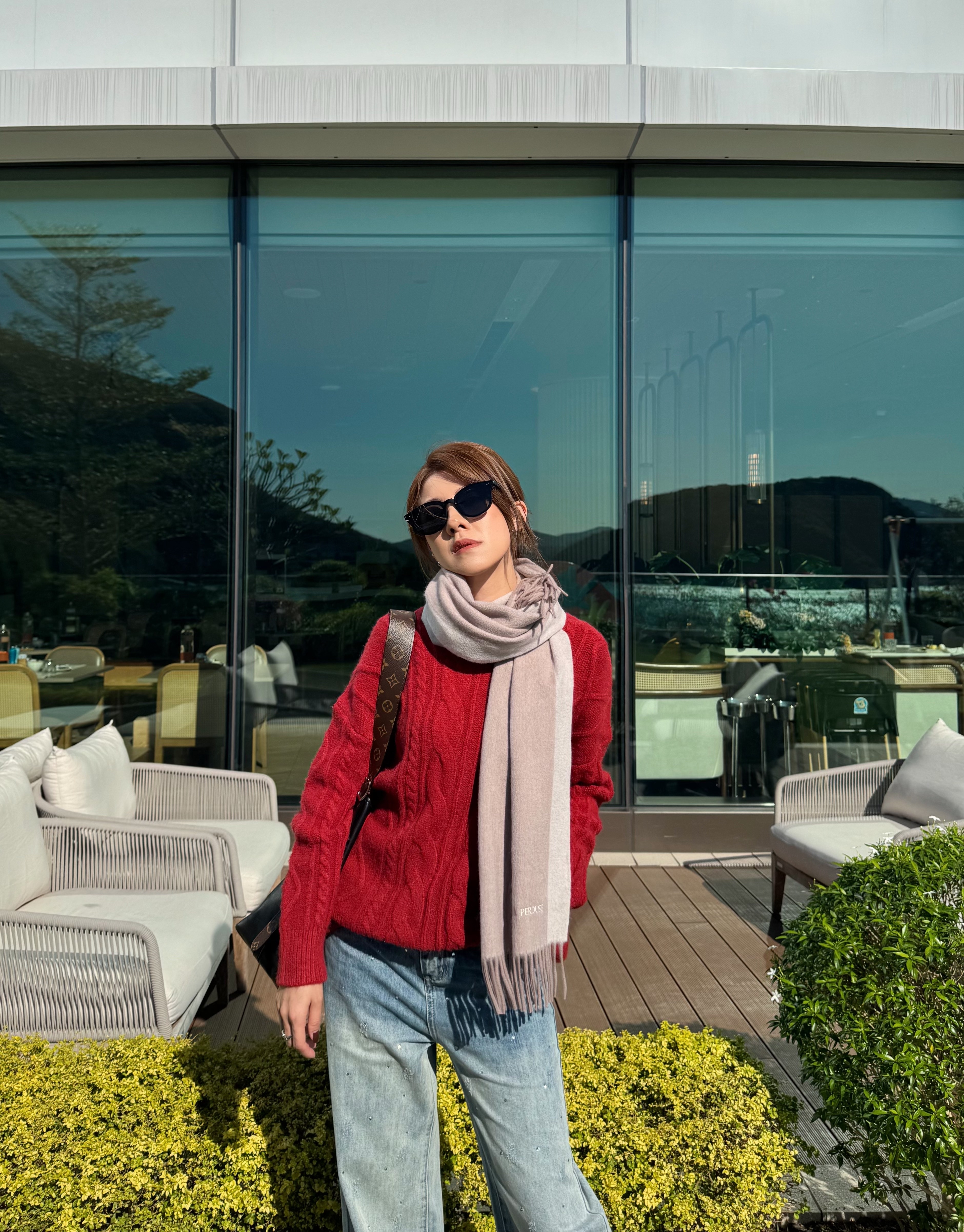 Chunky Cable Cashmere-Blend Sweater_KN2211L14