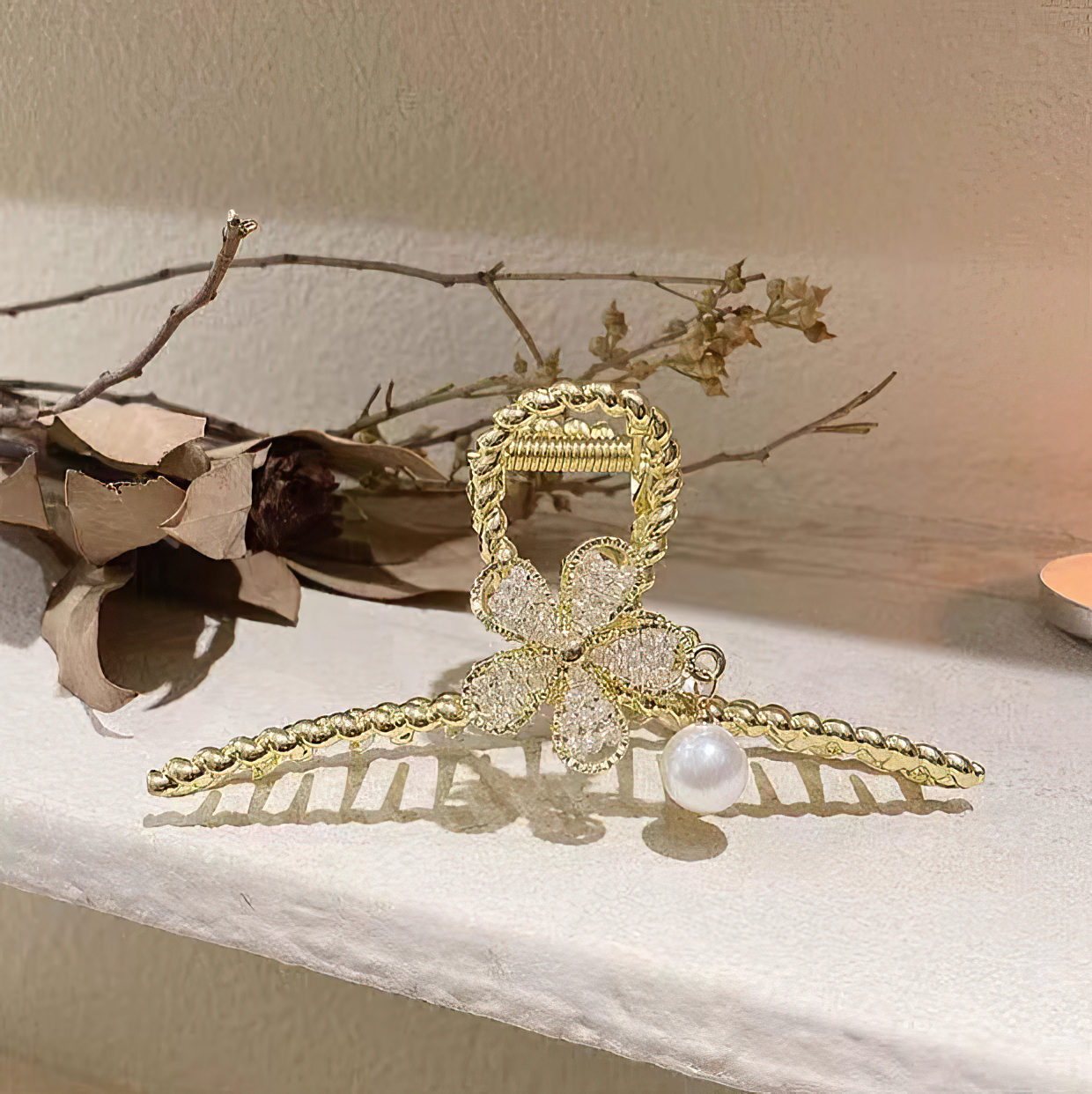 Elegant Flower Pearl Tassel Hair Claw