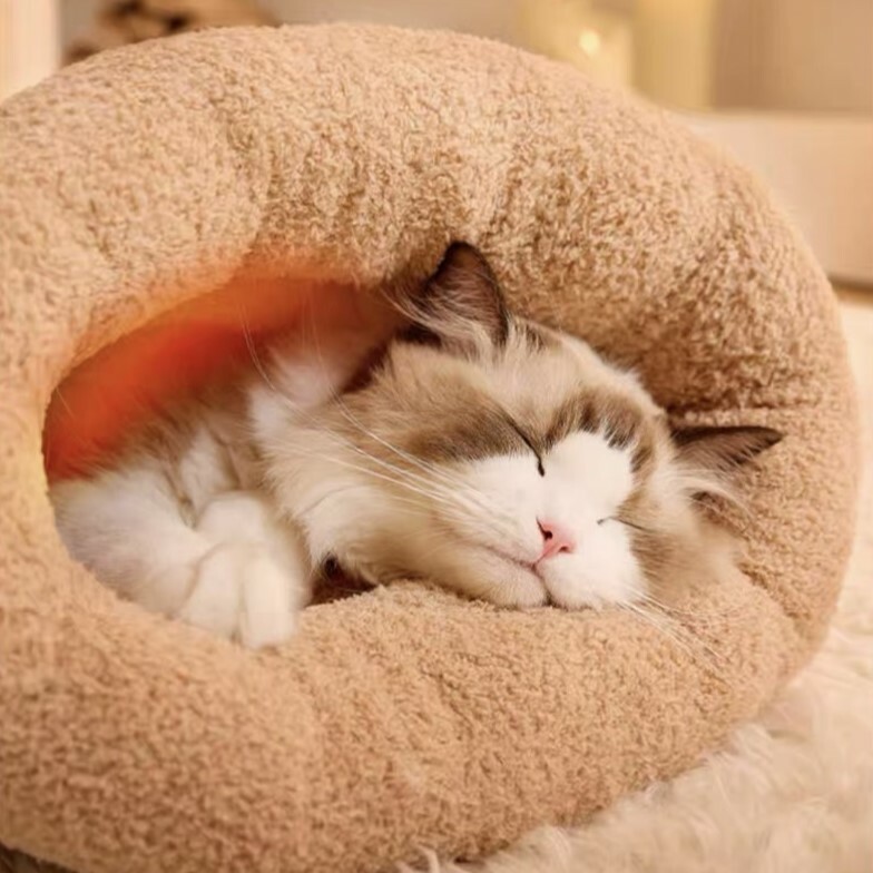 讓貓貓安心熟睡的睡袋型貓窩