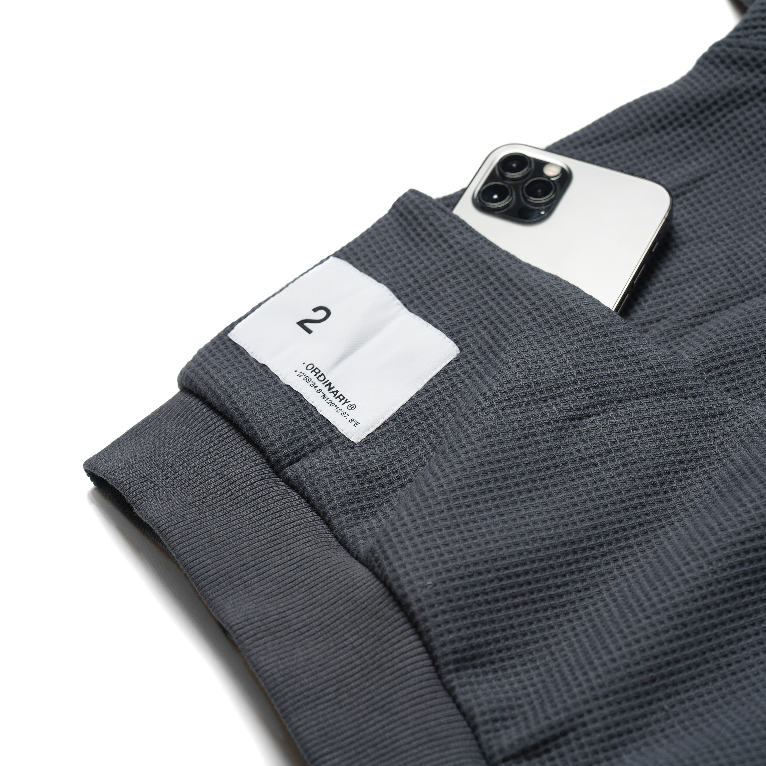 Ordinary 重磅華服格短版帽拉外套