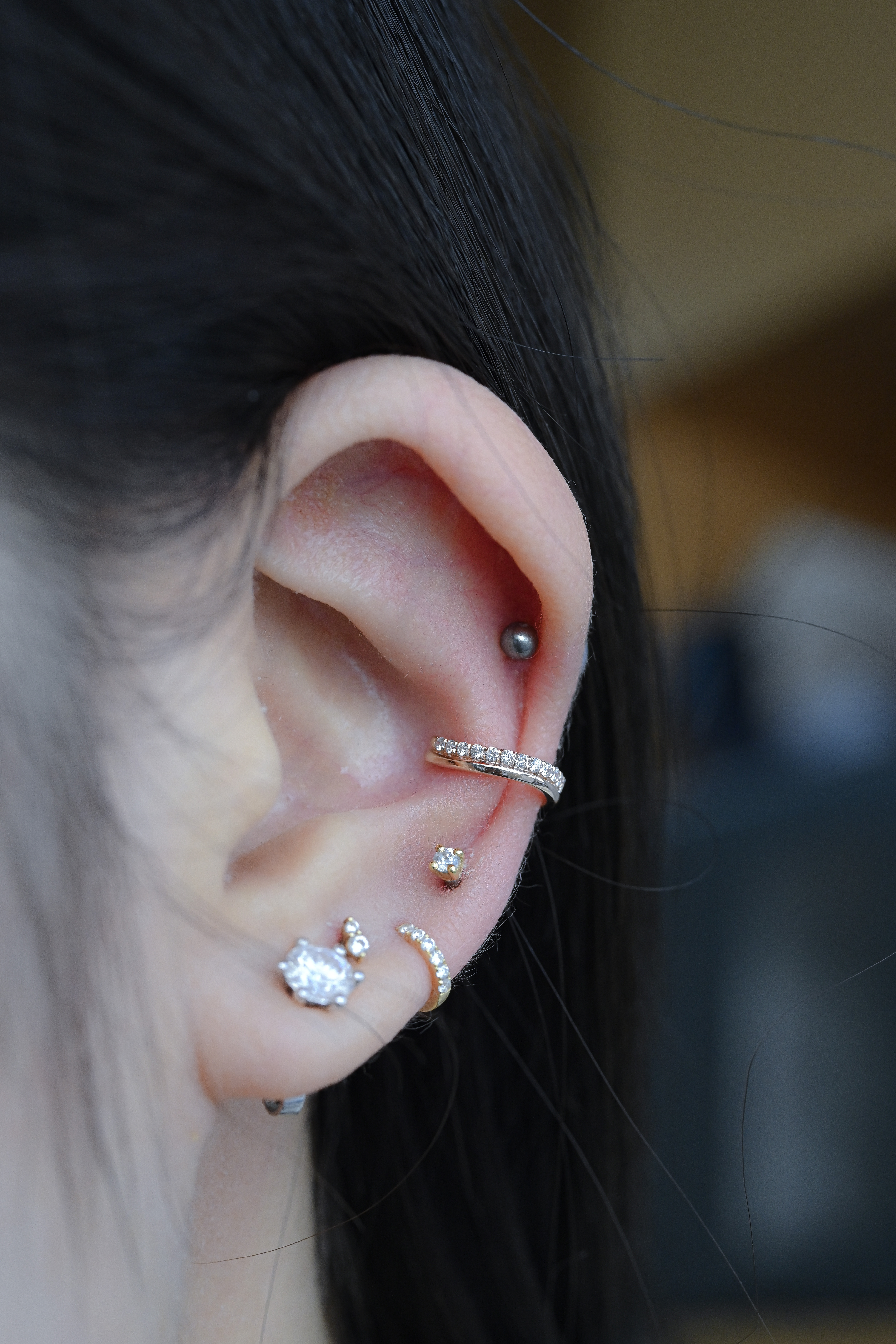 18K Curva Diamond Ear Cuff