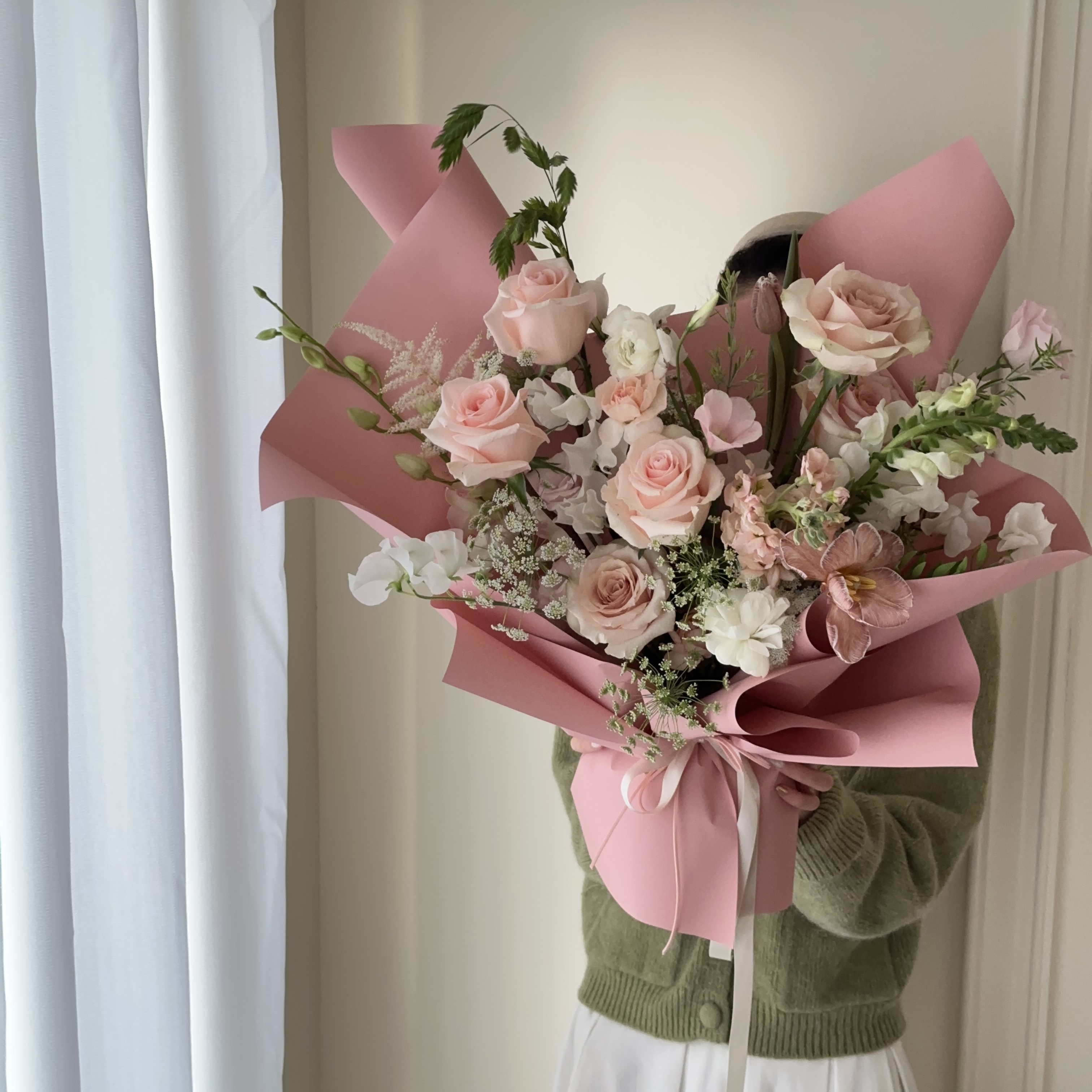 柔粉韻律 - 白粉色系鮮花花束