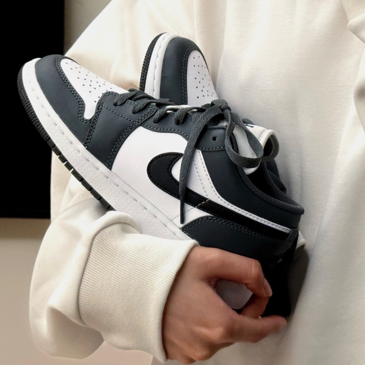 【現貨】Nike Air Jordan 1 Low GS Iron Grey 隕石灰 灰白 大童款