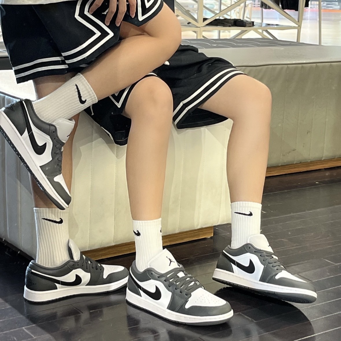 【現貨】Nike Air Jordan 1 Low GS Iron Grey 隕石灰 灰白 大童款