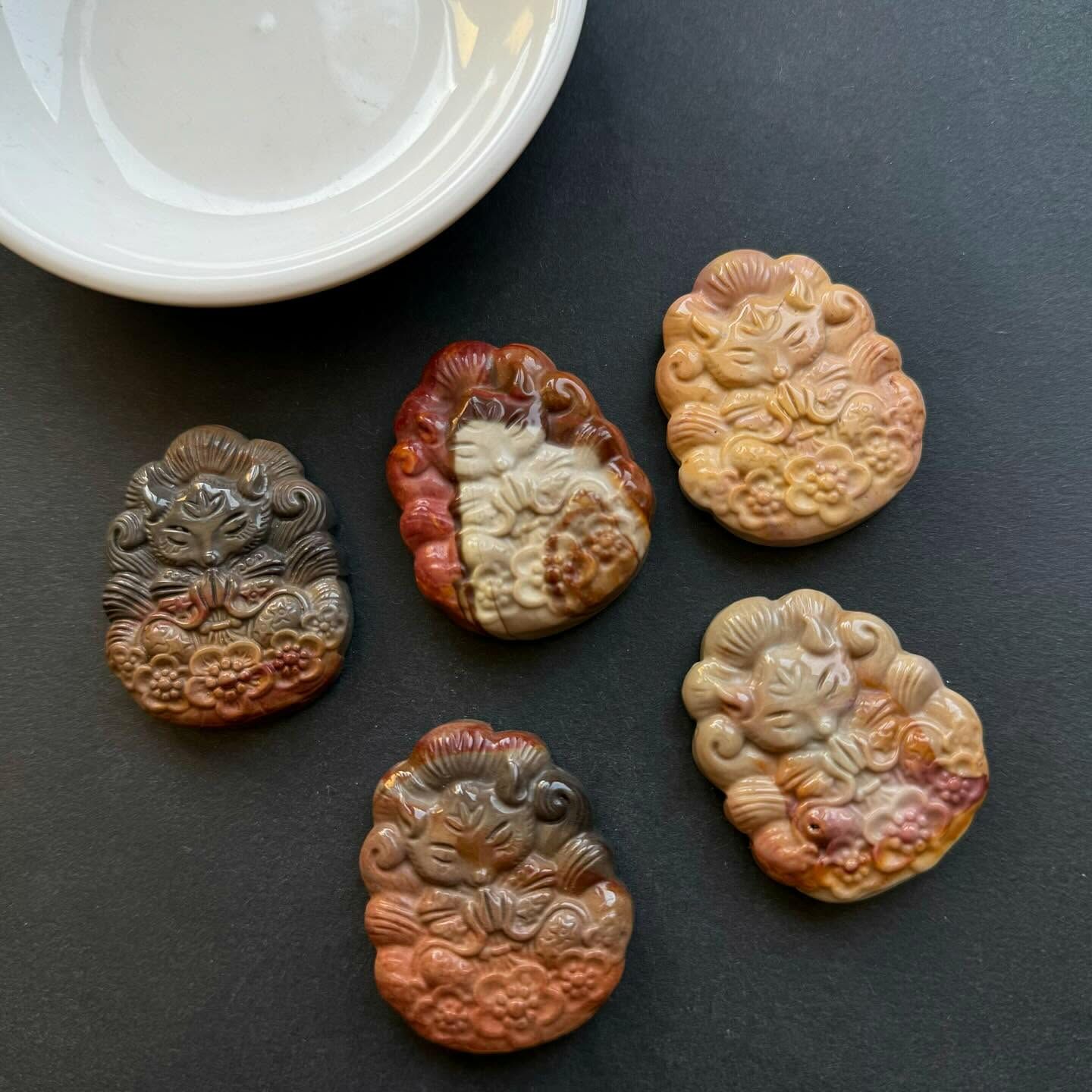 [原石] 海洋碧玉 九尾狐 雕刻件