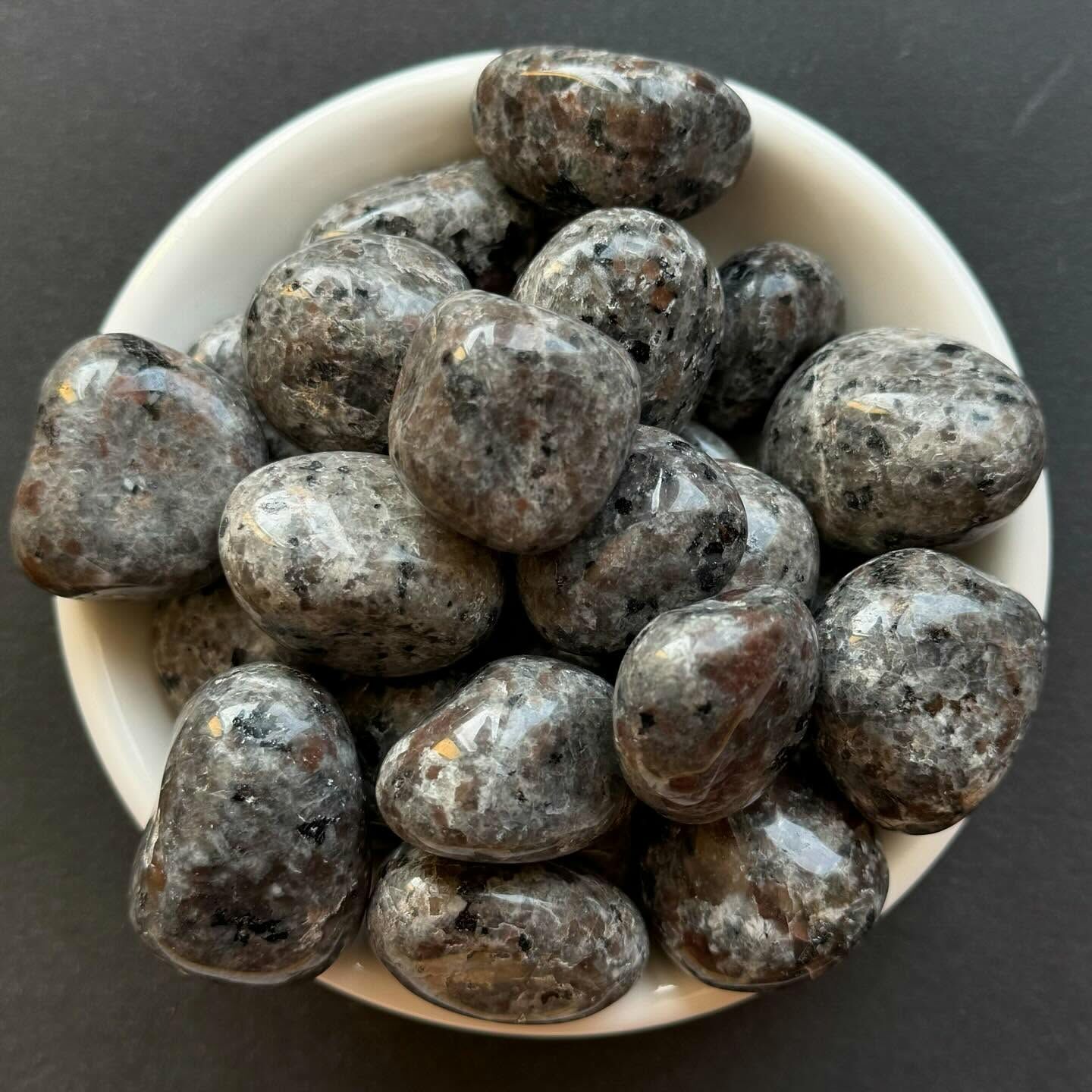 [原石] 火焰石/優伯石 水晶滾石